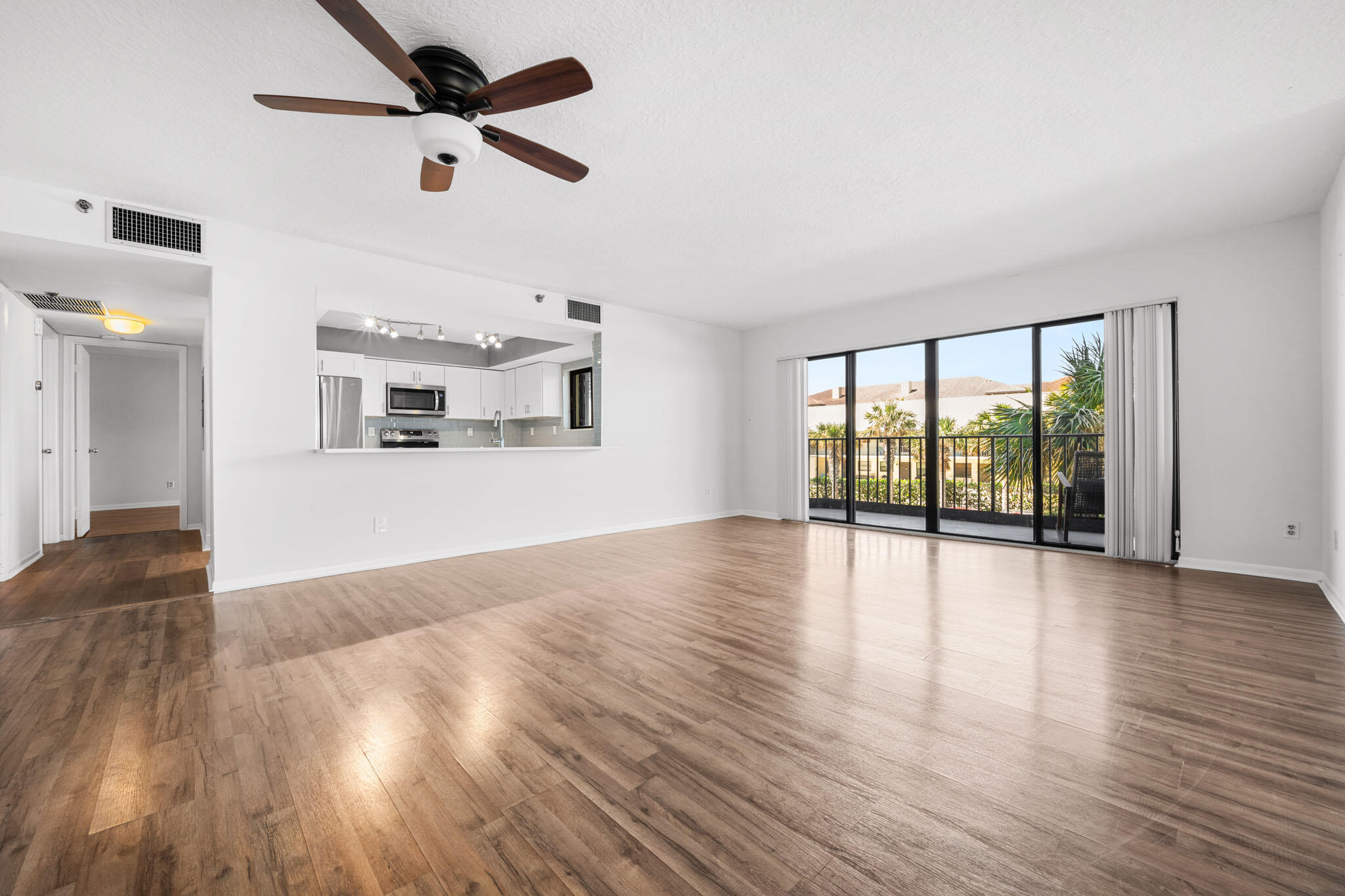 801 S Ocean Drive 205