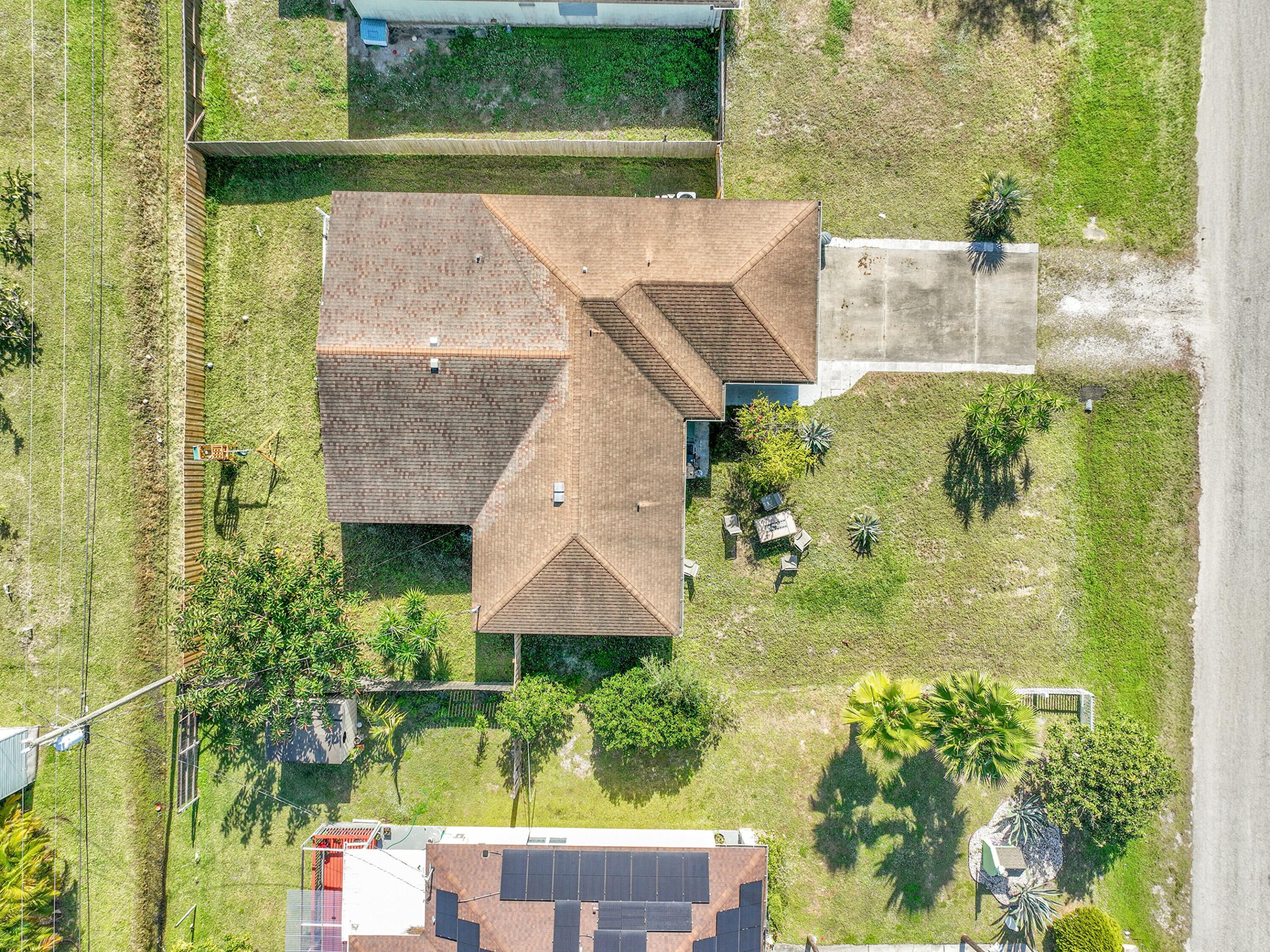 VERO LAKE ESTATES UNIT M - Residential