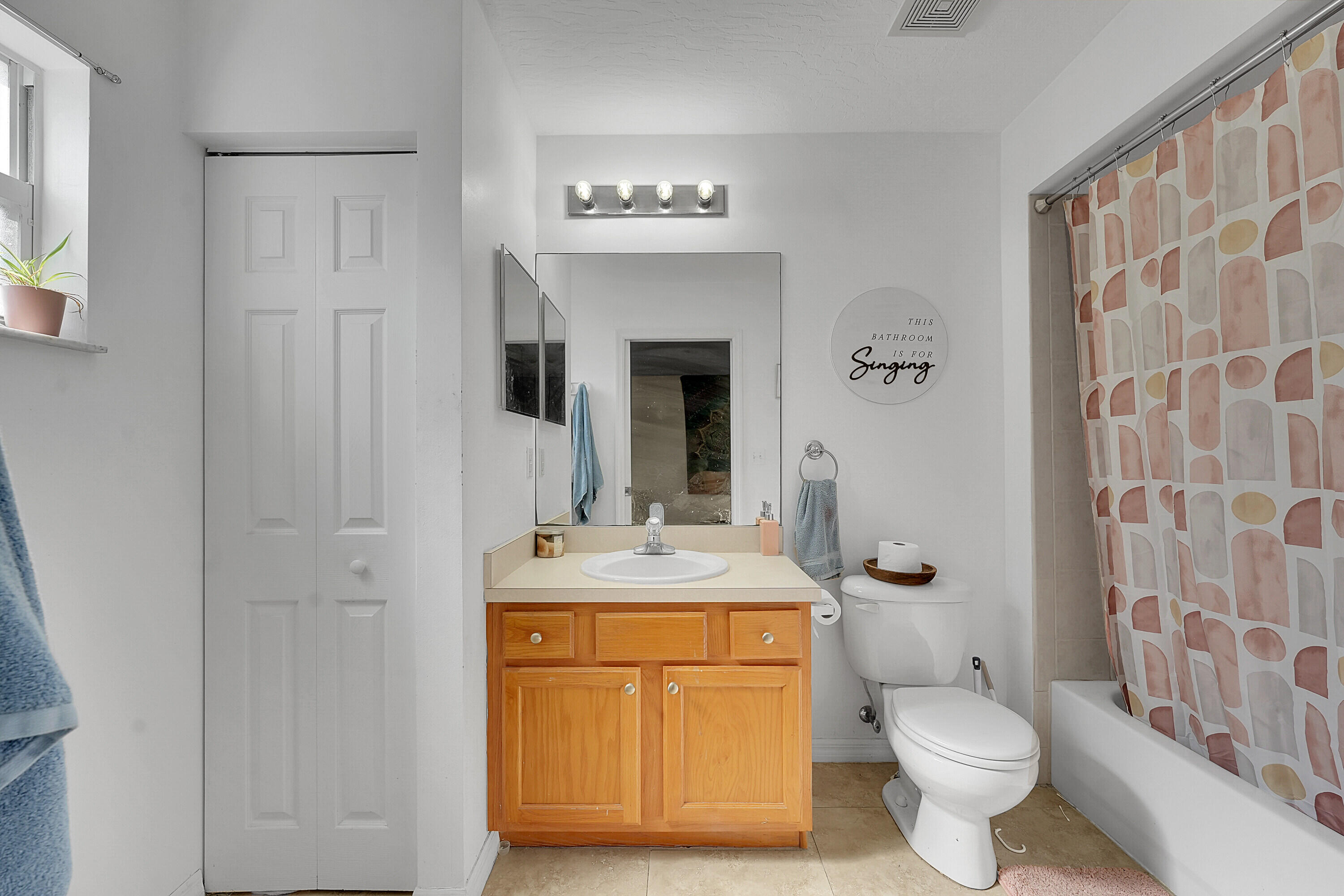 VERO LAKE ESTATES UNIT M - Residential