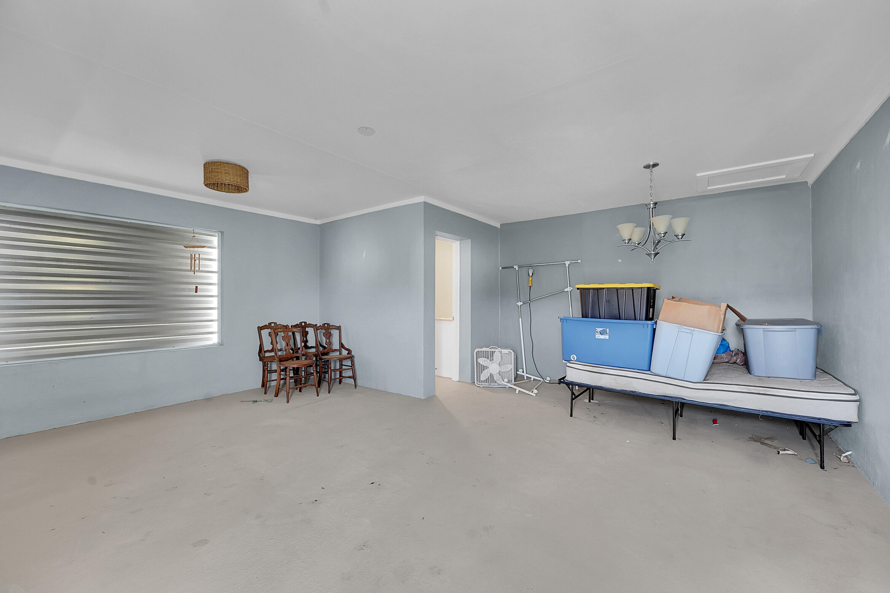 VERO LAKE ESTATES UNIT M - Residential