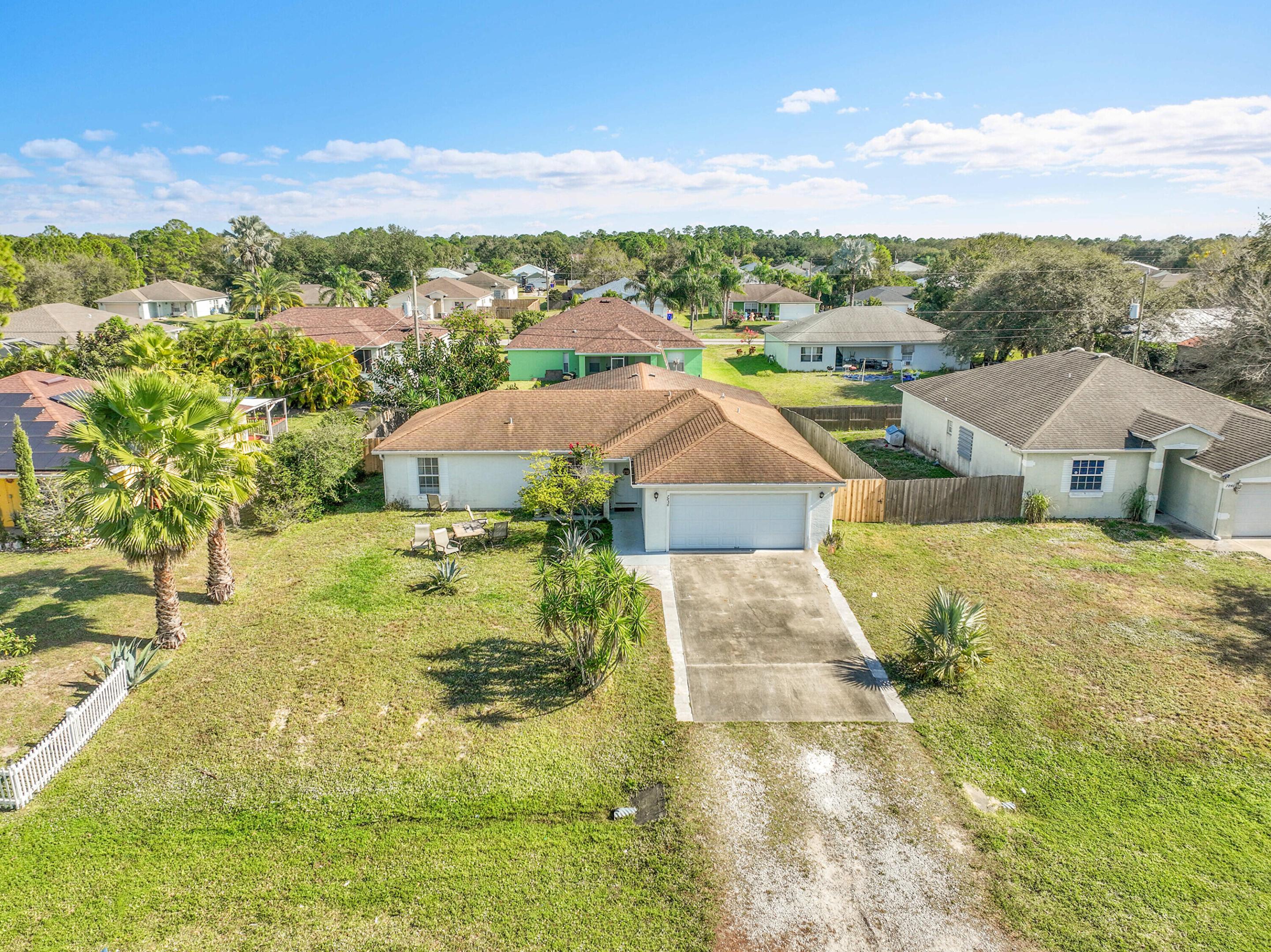 VERO LAKE ESTATES UNIT M - Residential