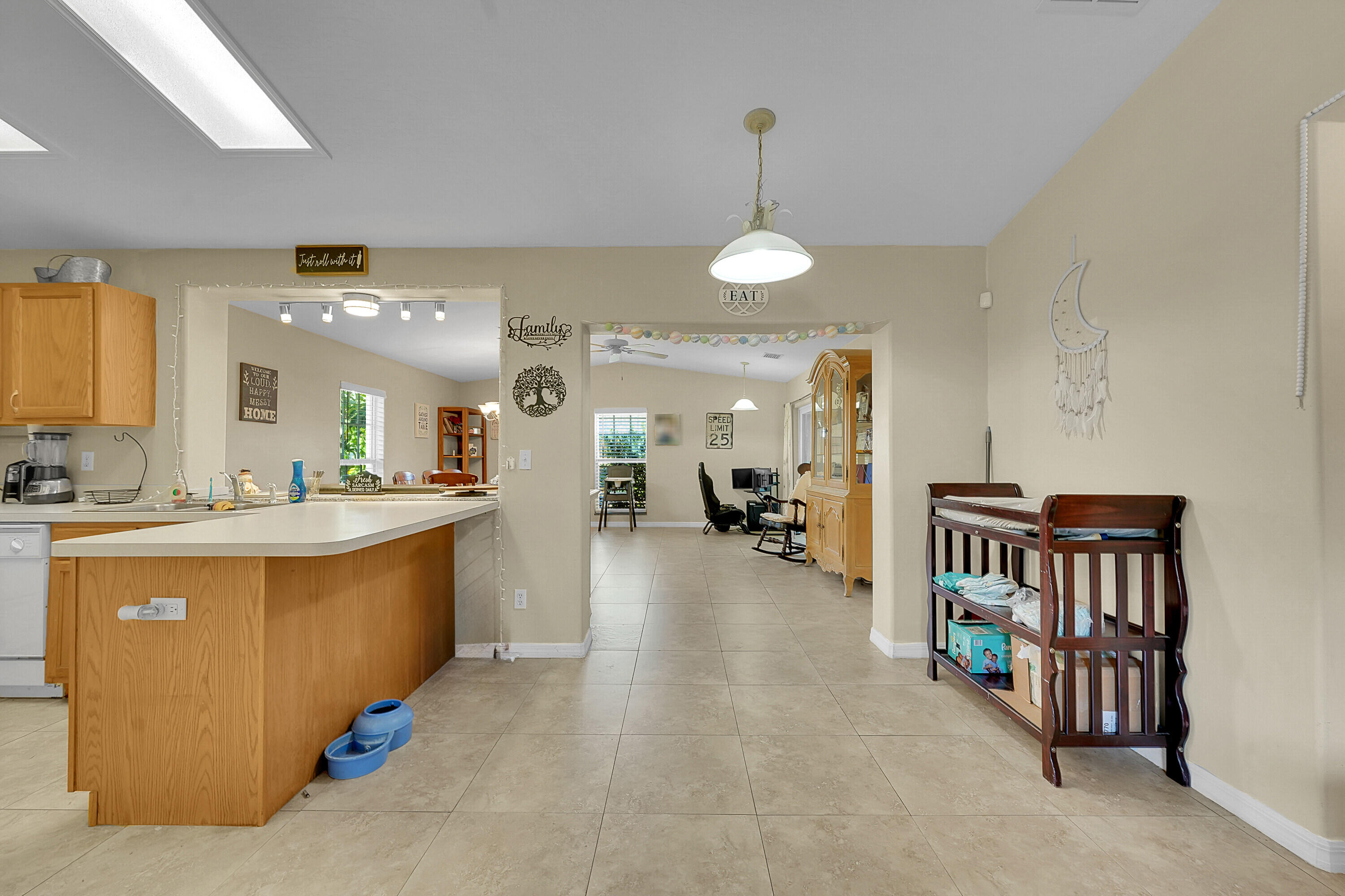 VERO LAKE ESTATES UNIT M - Residential