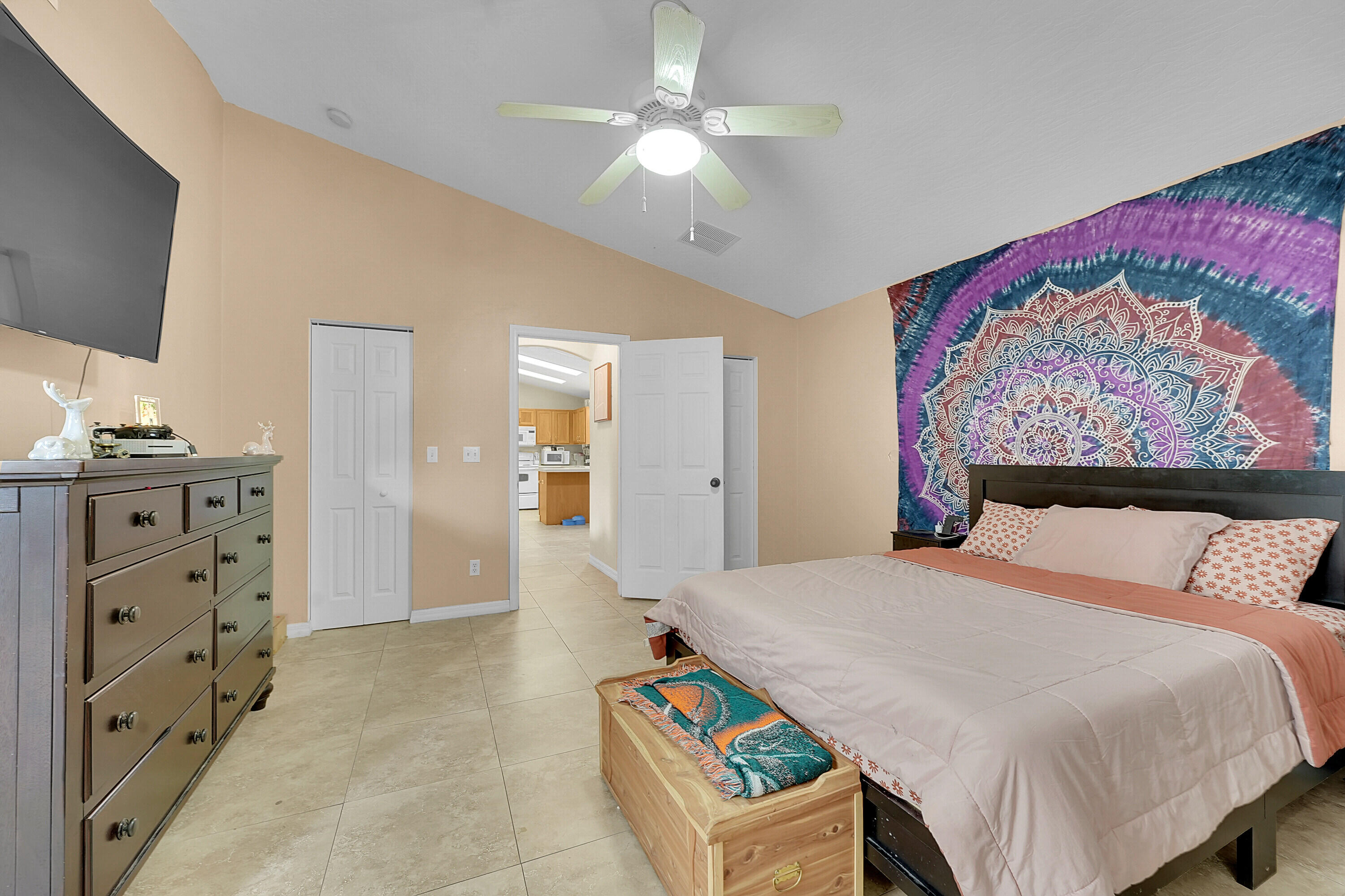 VERO LAKE ESTATES UNIT M - Residential