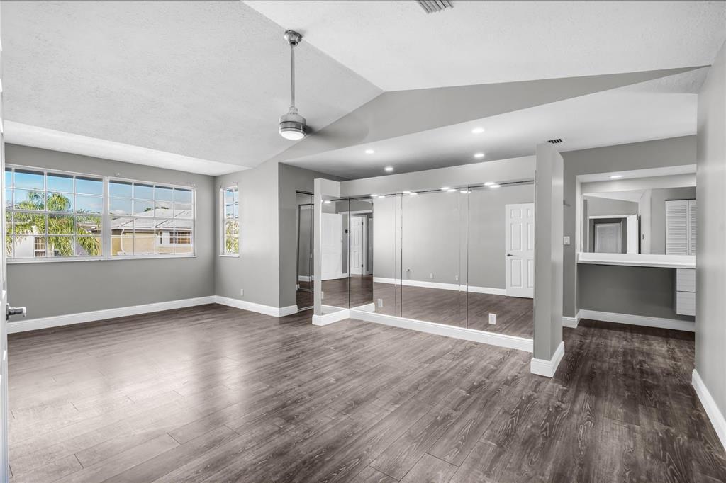 WINSTON PARK SECTION TWO-A - Residential