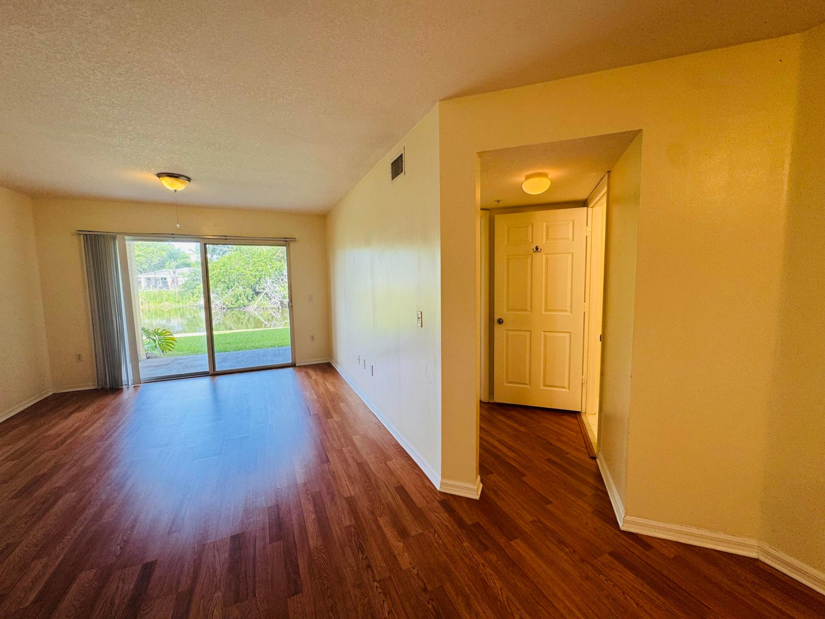 EMERALD ISLE AT LAGUNA LAKES CONDO - Residential Lease