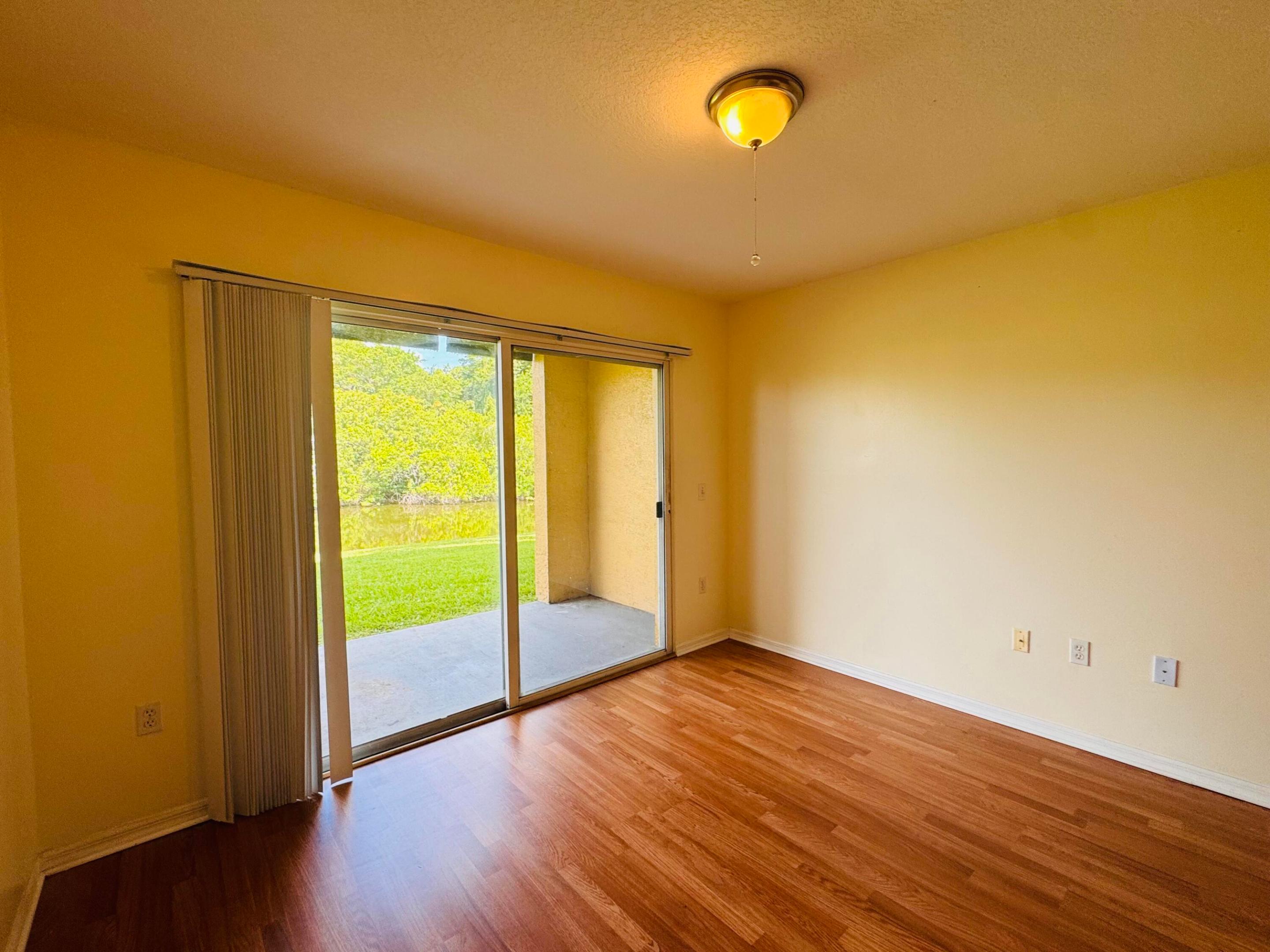 EMERALD ISLE AT LAGUNA LAKES CONDO - Residential Lease