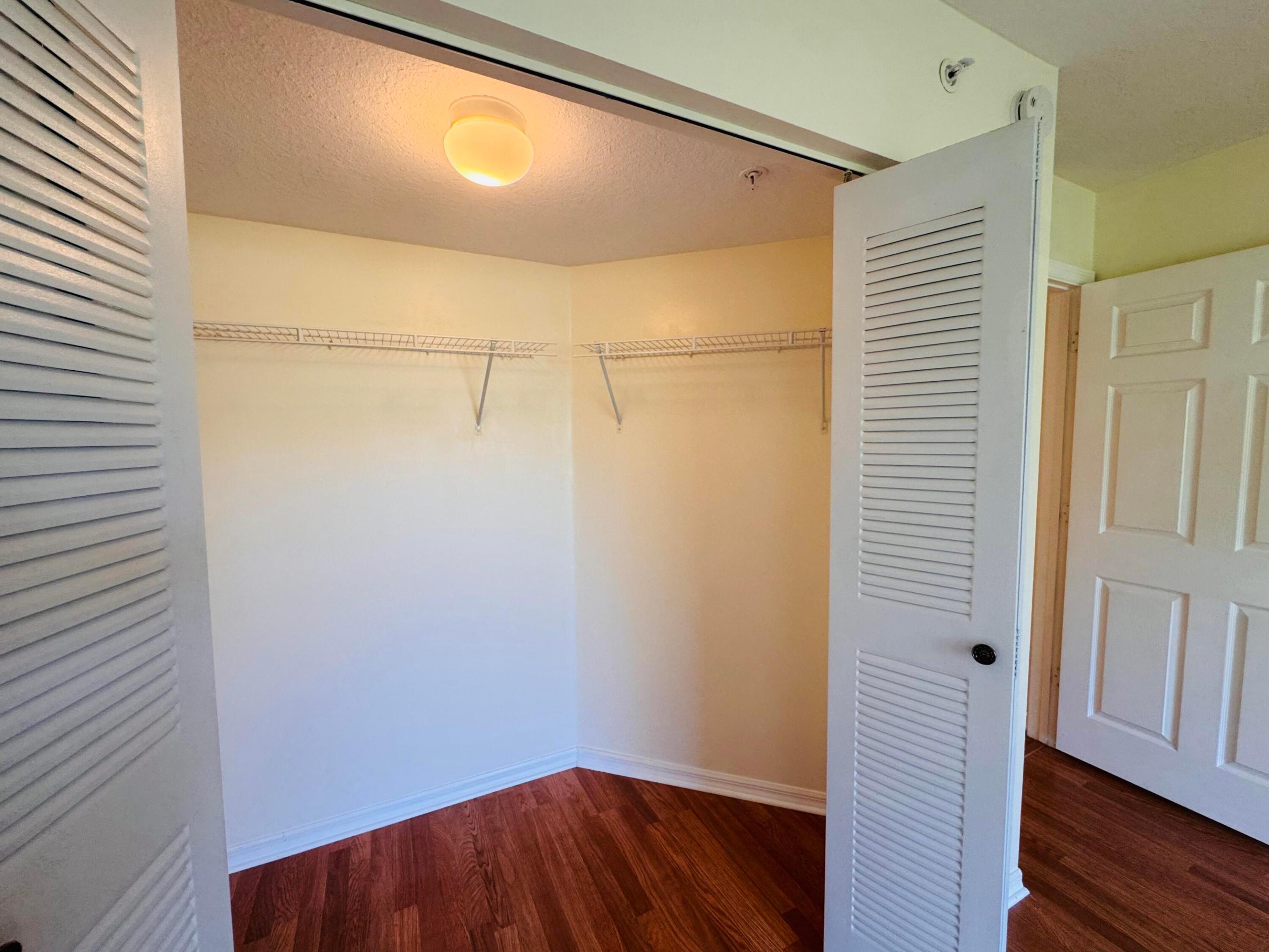 EMERALD ISLE AT LAGUNA LAKES CONDO - Residential Lease
