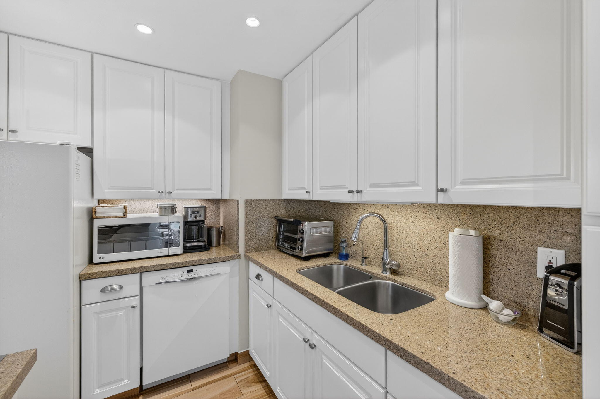 BABCO HEIGHTS - Residential