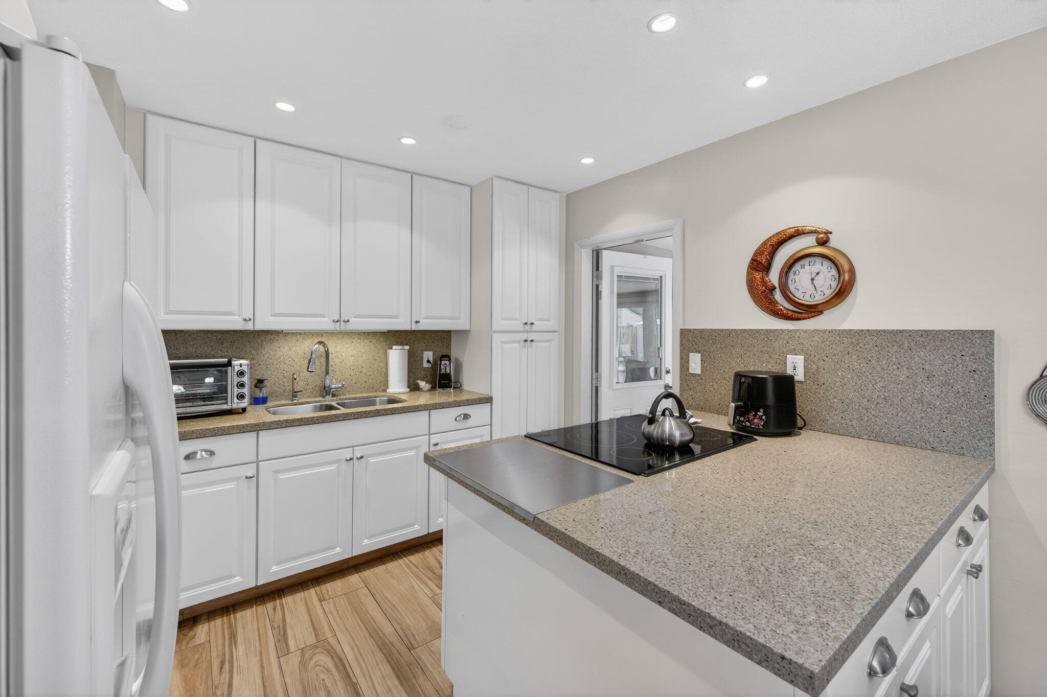 BABCO HEIGHTS - Residential