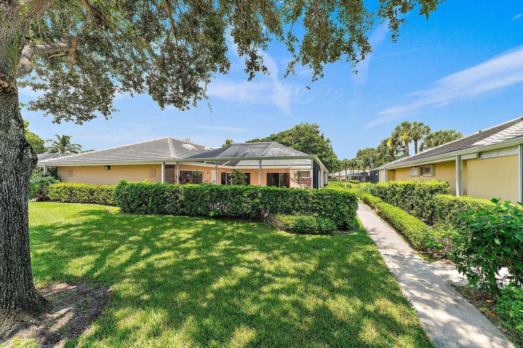 Photo of 2202 Appleton Court, Palm Beach Gardens, FL 33403 (MLS # R11066568)