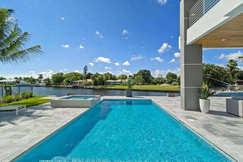 LITTLE HARBOR ON THE HILL - Residential