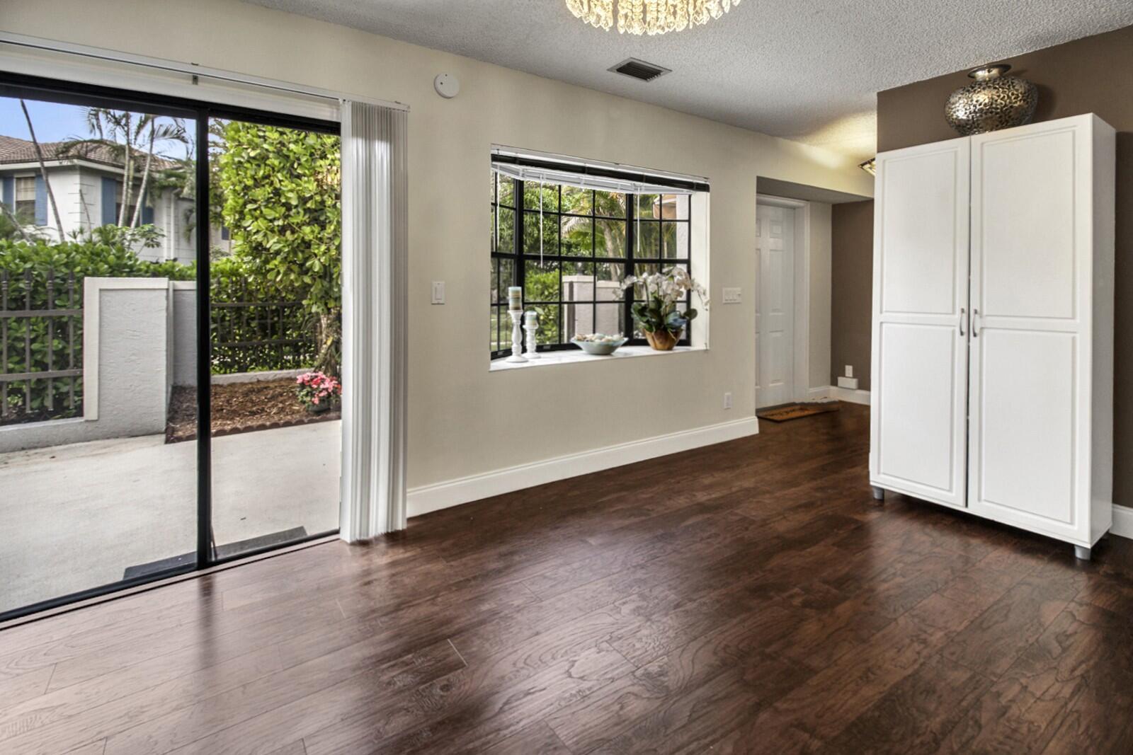 PRESTWICK CHASE UNIT 2 - Residential