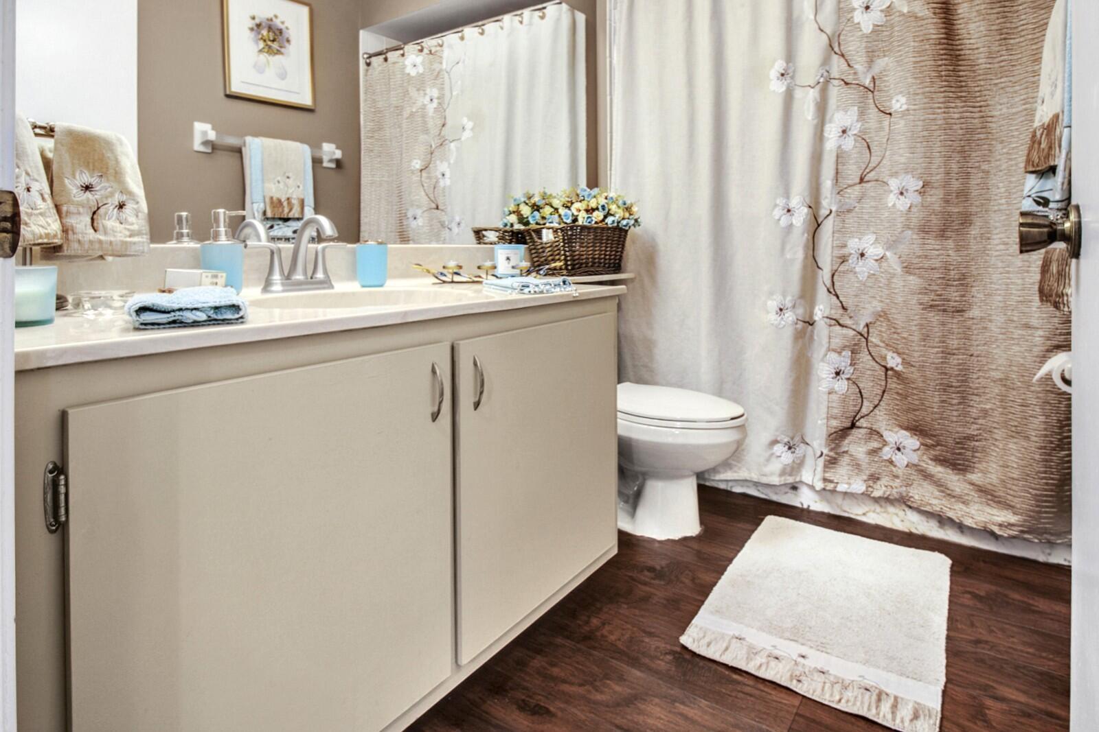 PRESTWICK CHASE UNIT 2 - Residential