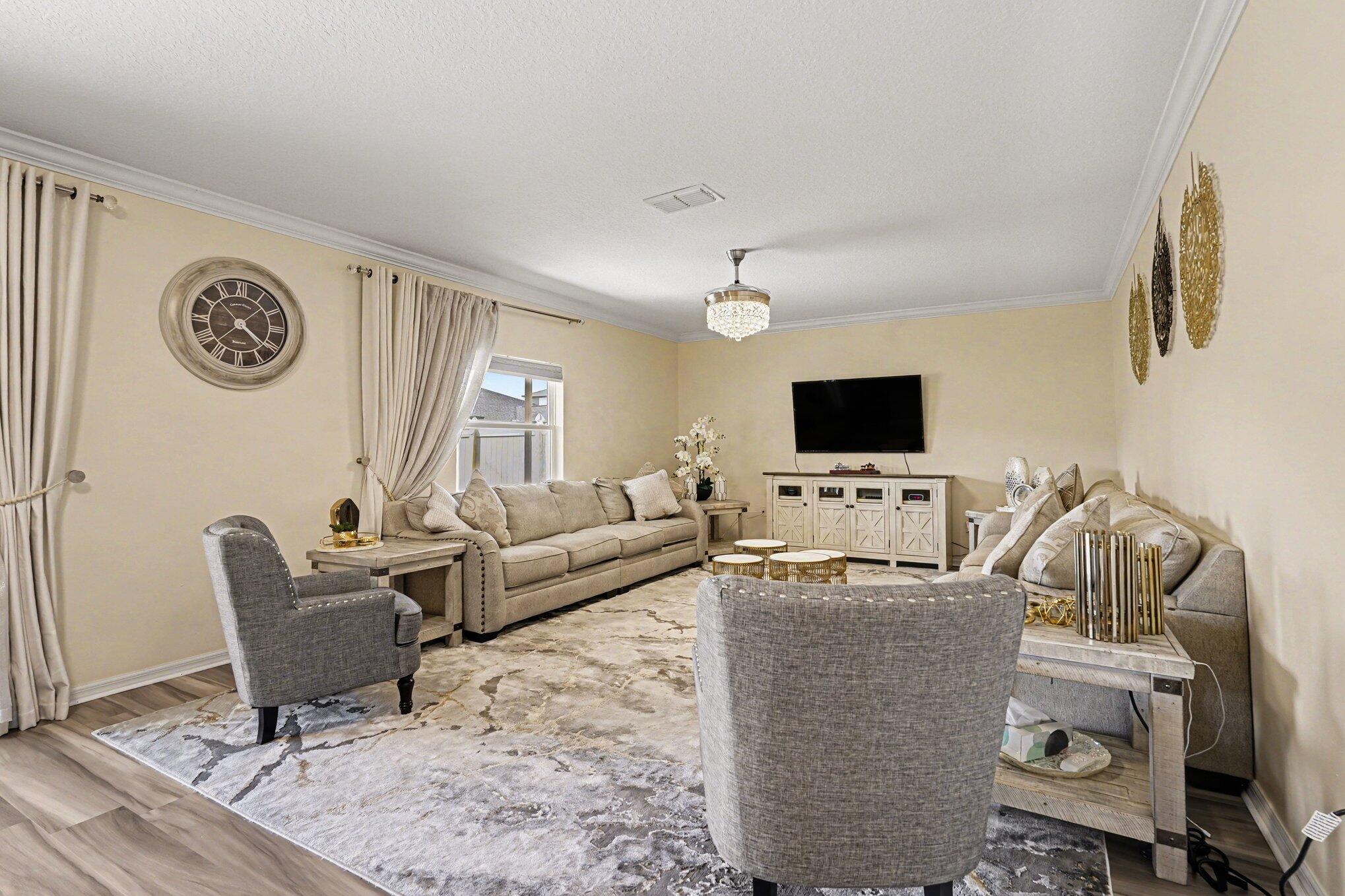 1688 Attilburgh Boulevard