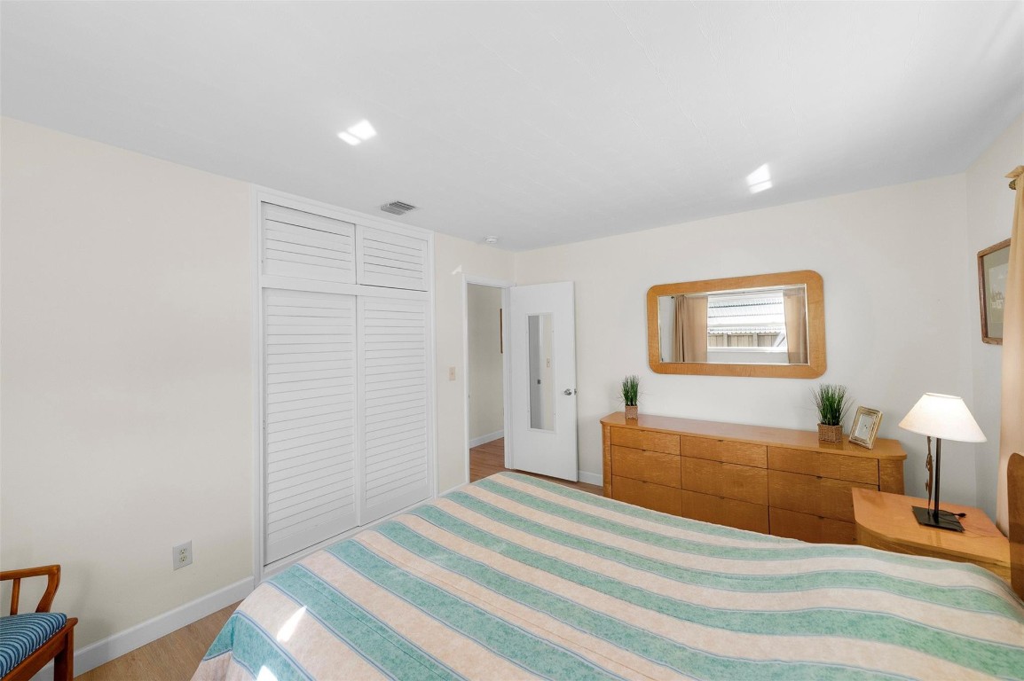 Cresthaven 11 53-41 B - Residential