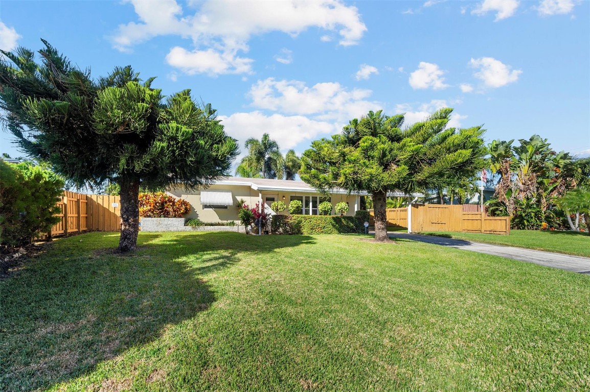 Cresthaven 11 53-41 B - Residential