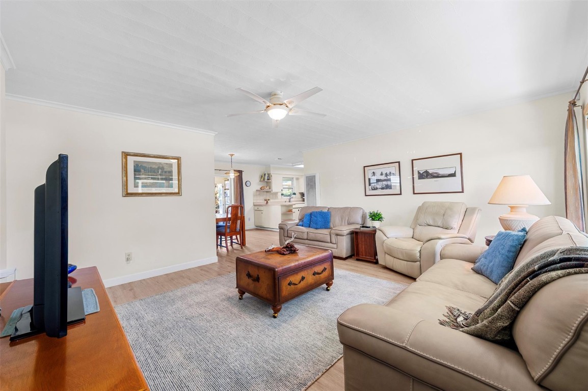 Cresthaven 11 53-41 B - Residential