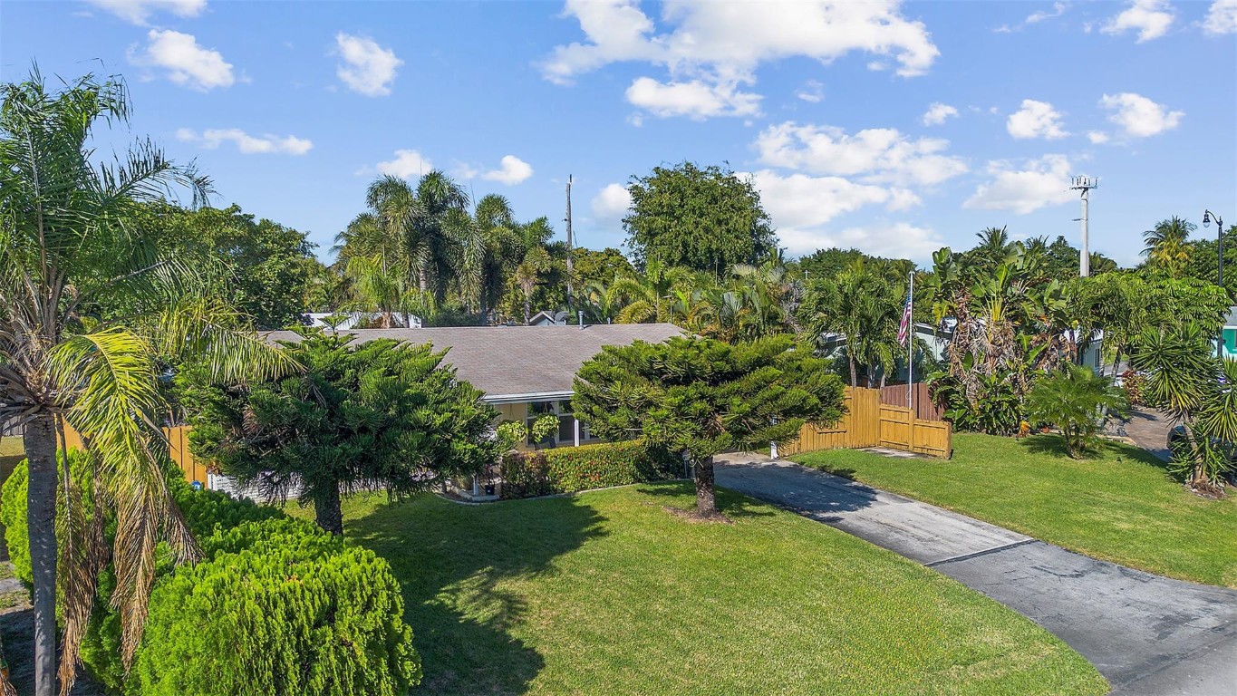 Cresthaven 11 53-41 B - Residential