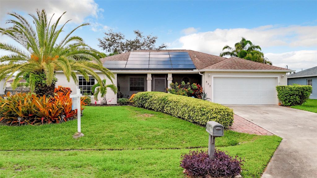 Photo of 837 SW Amethist Ter, Port Saint Lucie, FL 34953 (MLS # F10504811)