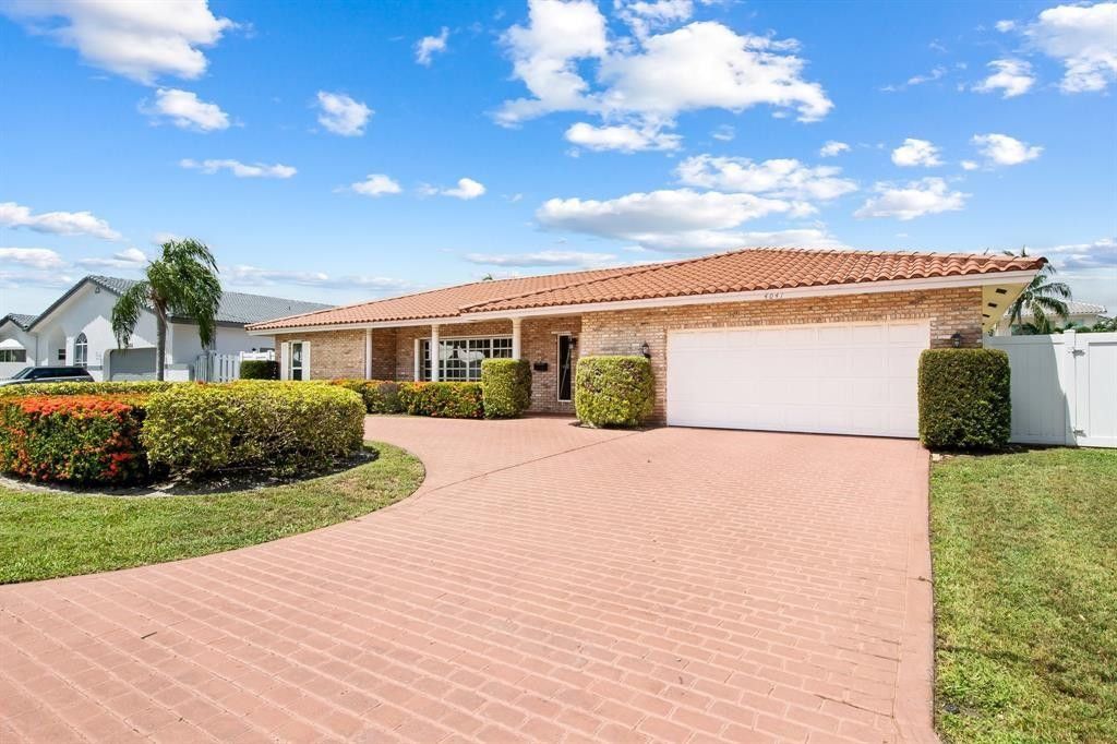 Photo of 4041 NE 27TH Terrace, Lighthouse Point, FL 33064 (MLS # B26057642)