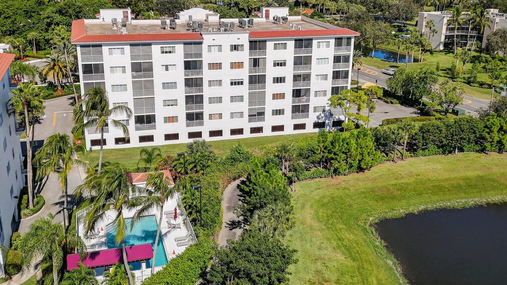 Photo of 22715 Camino Del Mar #21, Boca Raton, FL 33433 (MLS # R11153492)