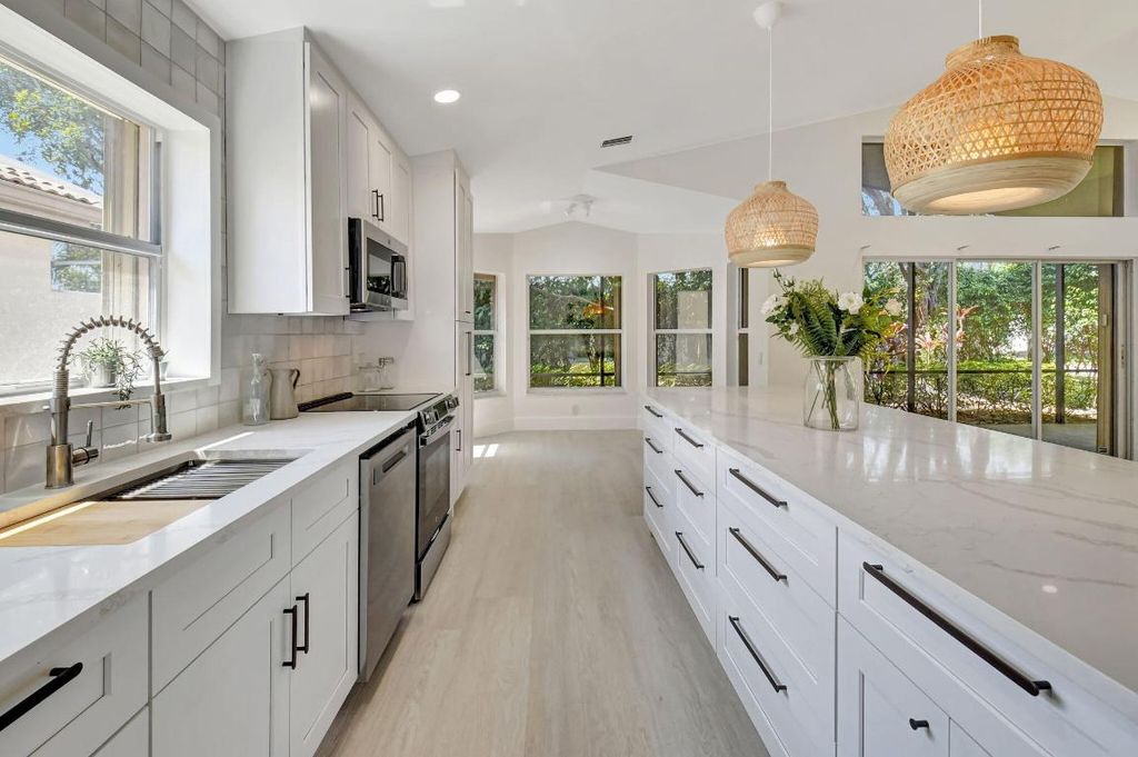 Photo of 11287 Vivero Avenue, Boynton Beach, FL 33437 (MLS # R11142092)