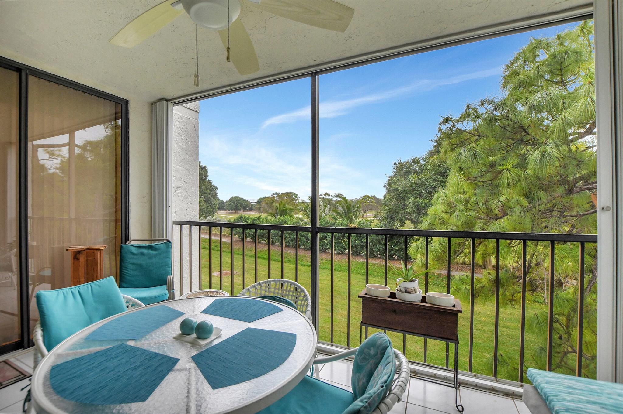 Club Royale - Residential