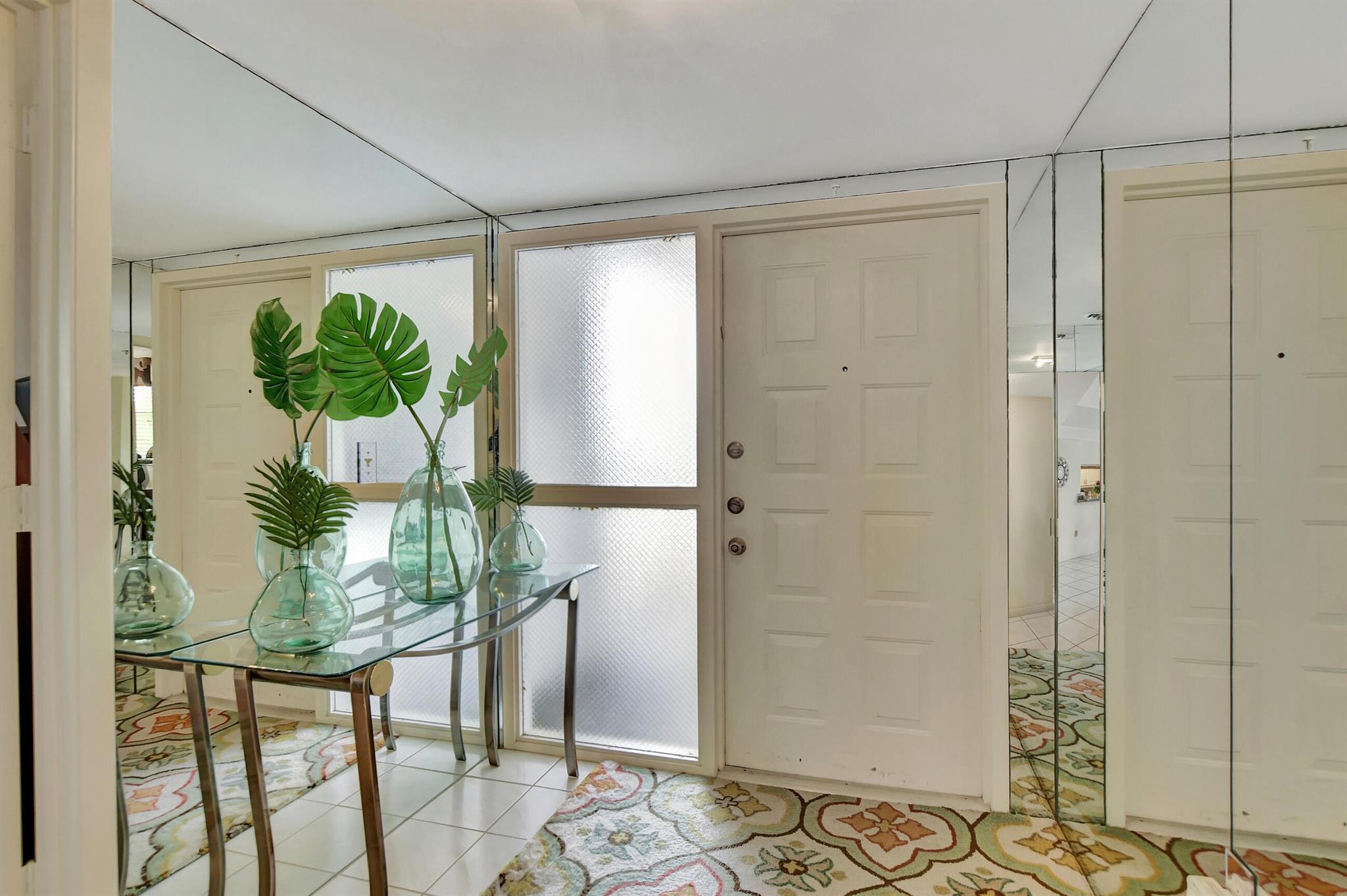 Club Royale - Residential