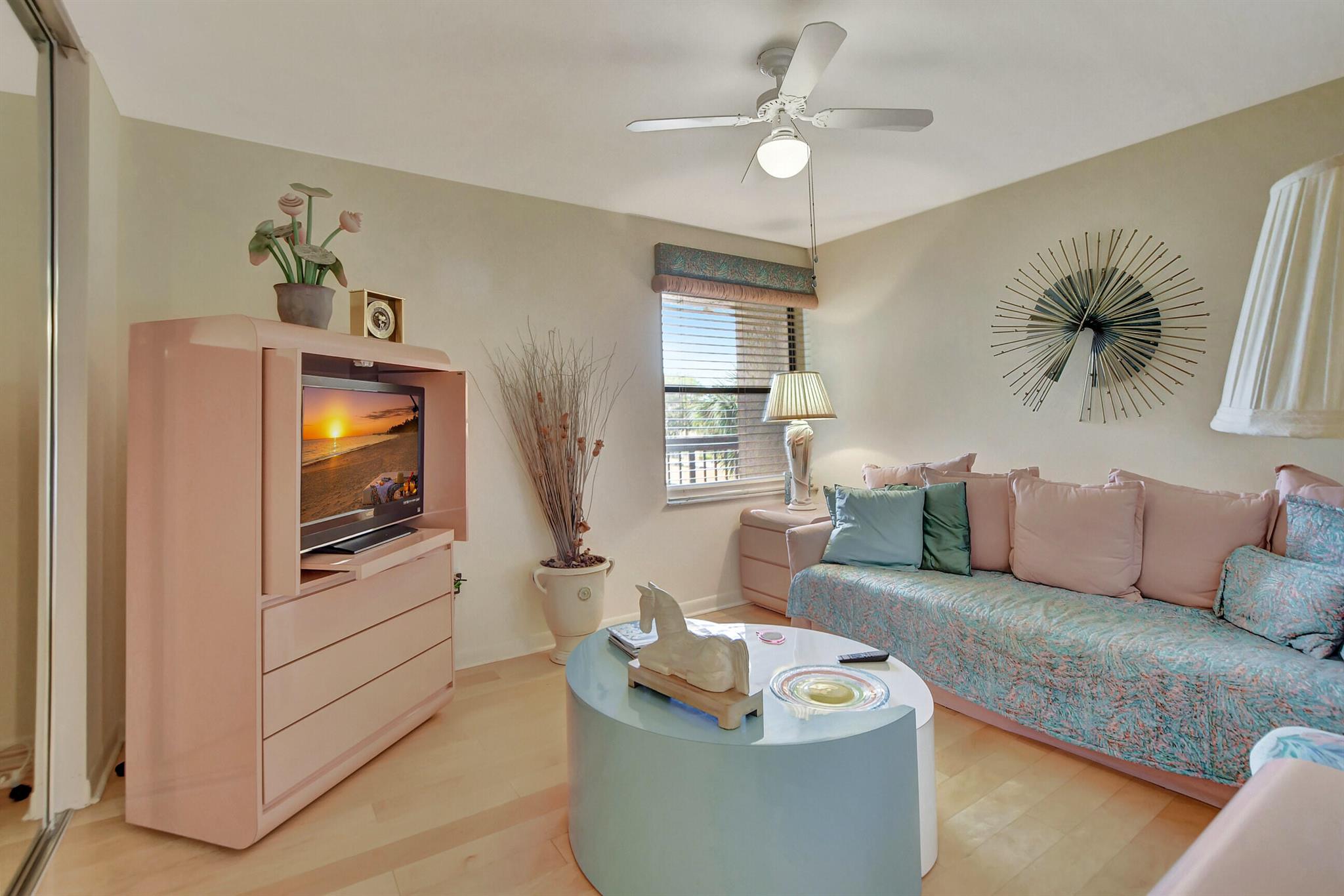 Club Royale - Residential