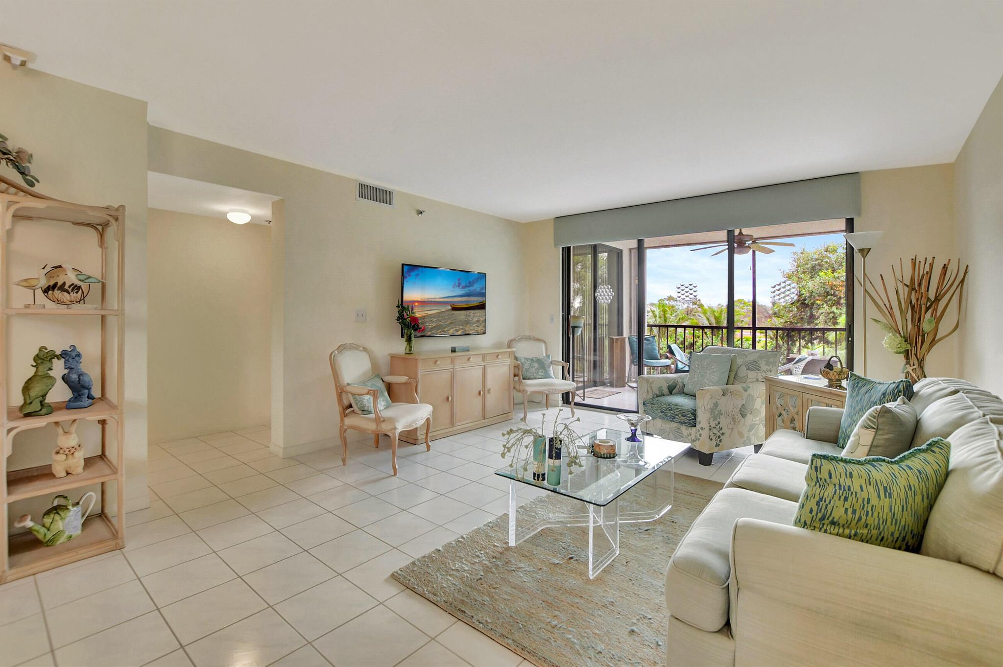 Club Royale - Residential