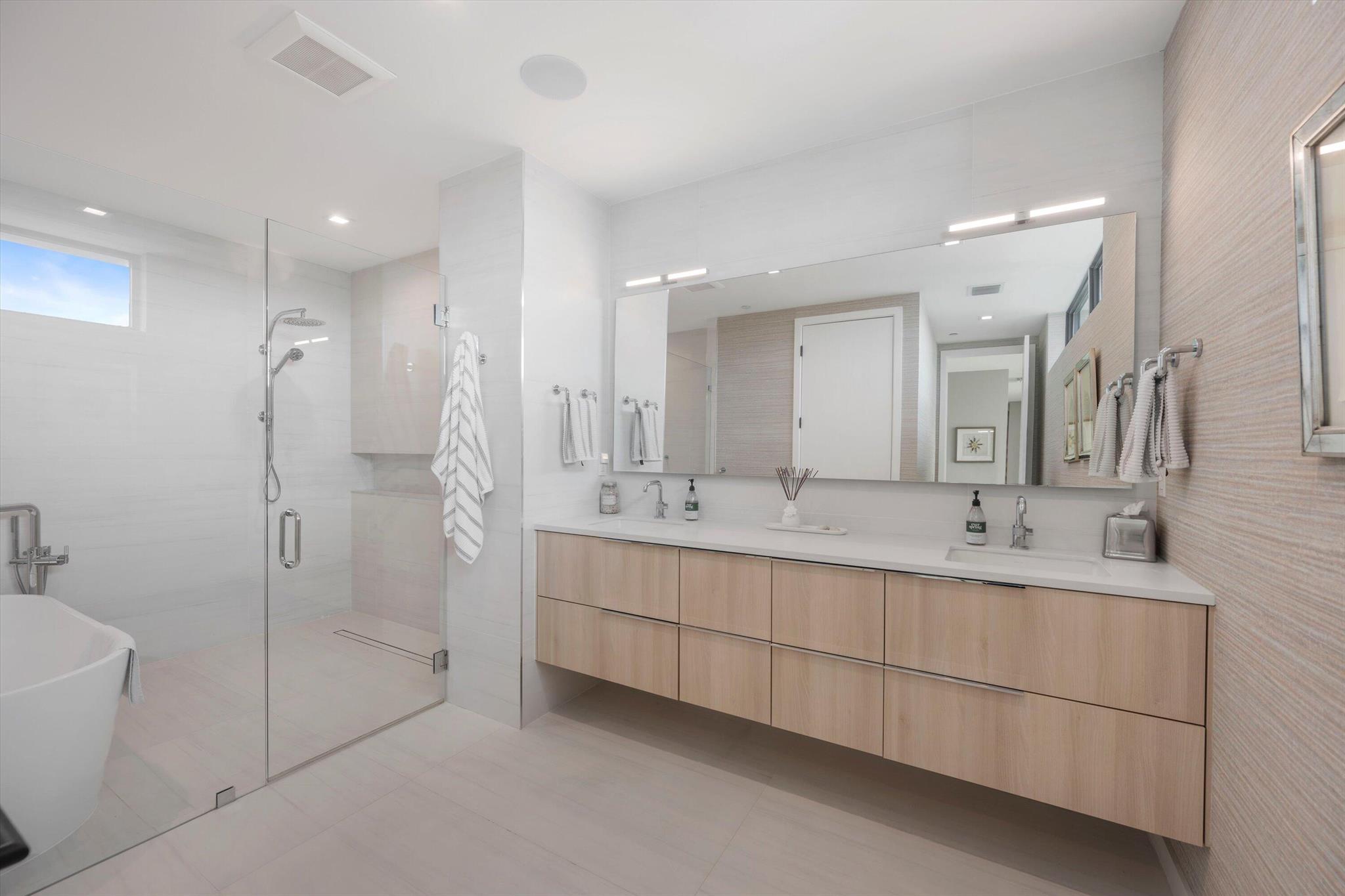 Gulf Stream Views - Residential