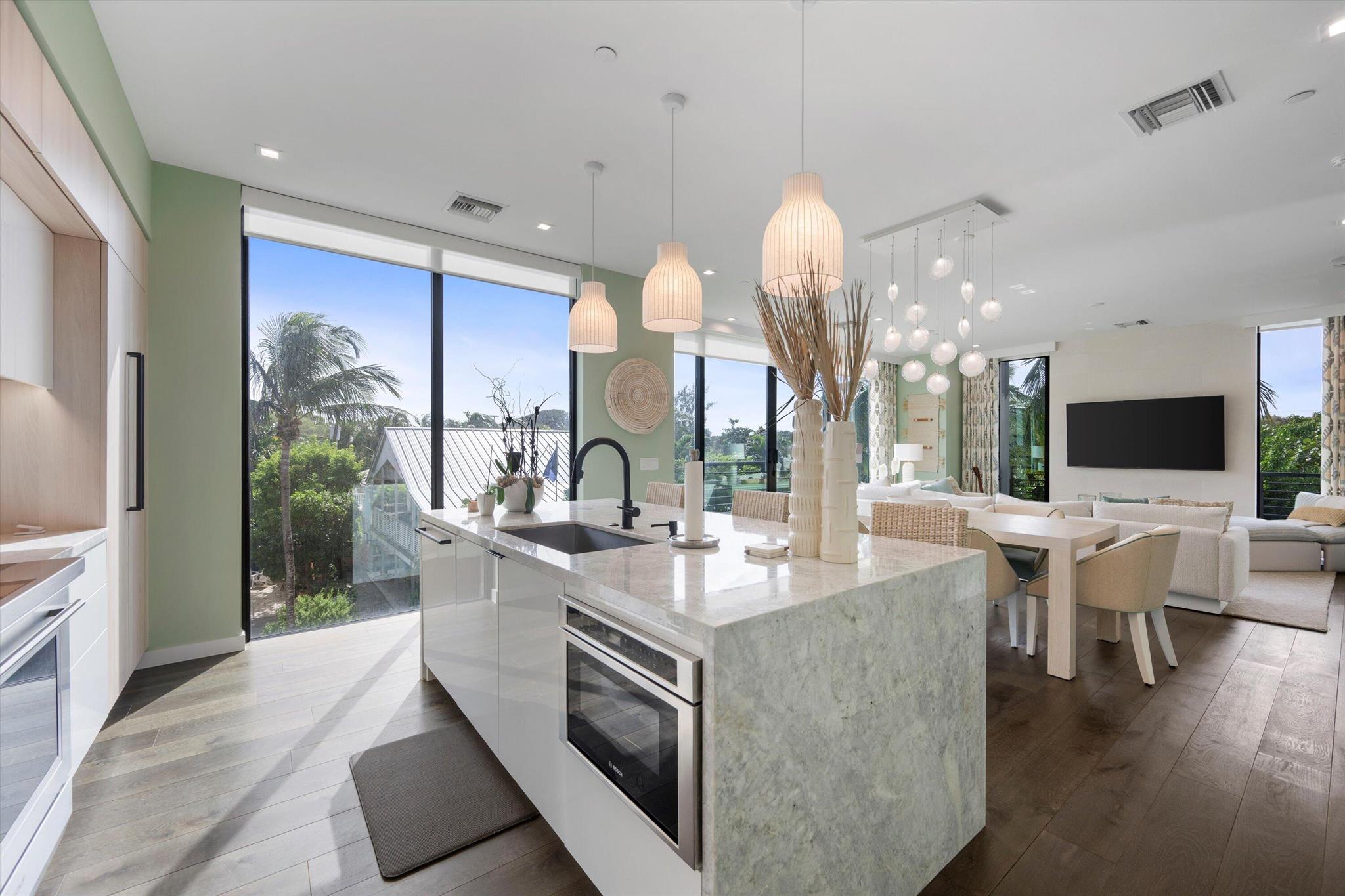 Gulf Stream Views - Residential