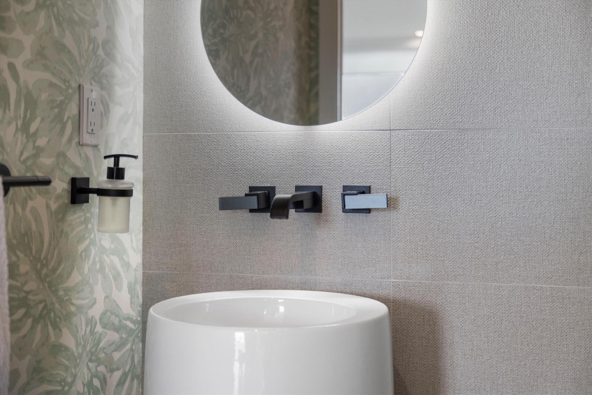 Gulf Stream Views - Residential