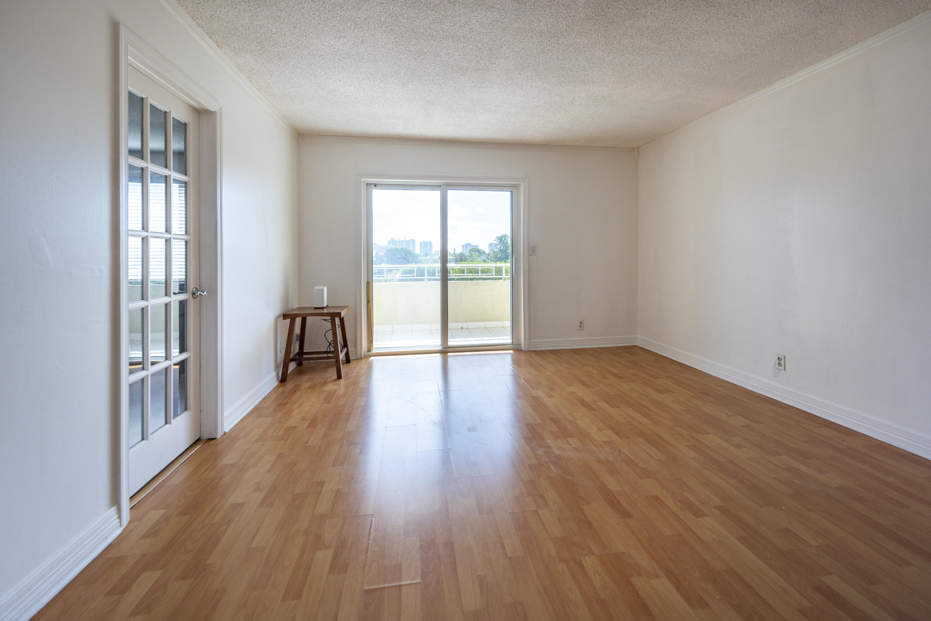 VICTORIA PARK TOWER CONDO - Residential