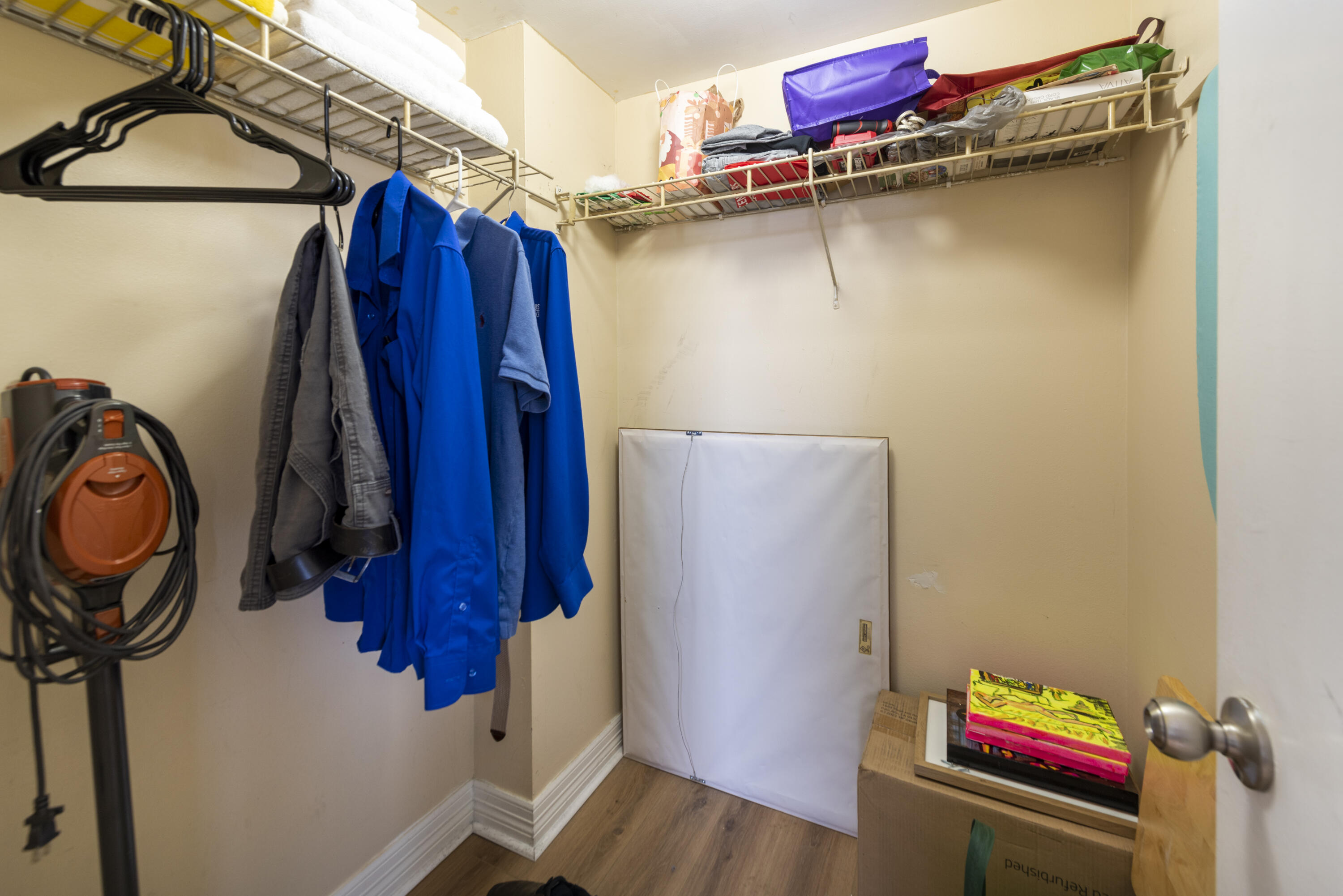 VICTORIA PARK TOWER CONDO - Residential