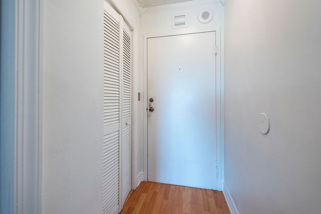 Photo of 900 NE 18th Avenue #409, Fort Lauderdale, FL 33304 (MLS # B26021776)