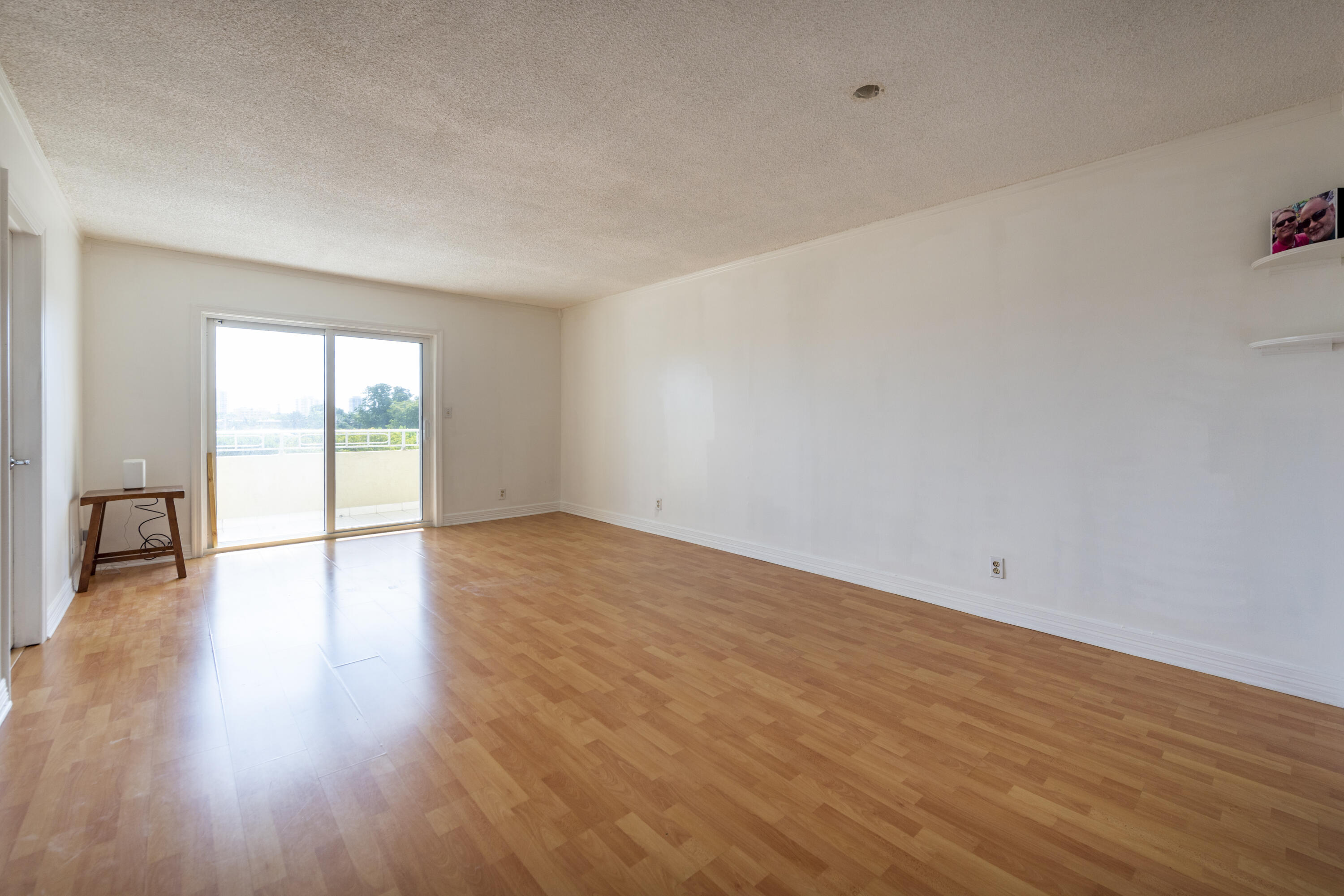 VICTORIA PARK TOWER CONDO - Residential