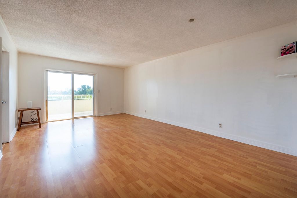 Photo of 900 NE 18th Avenue #409, Fort Lauderdale, FL 33304 (MLS # B26021776)