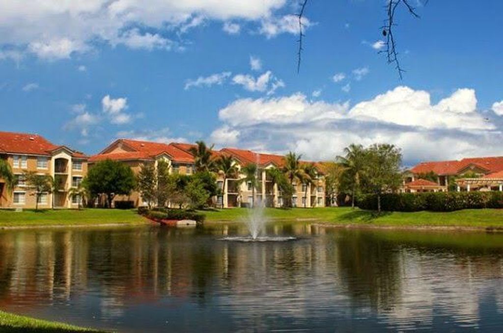 Photo of 514 Villa Circle, Boynton Beach, FL 33435 (MLS # R11021053)