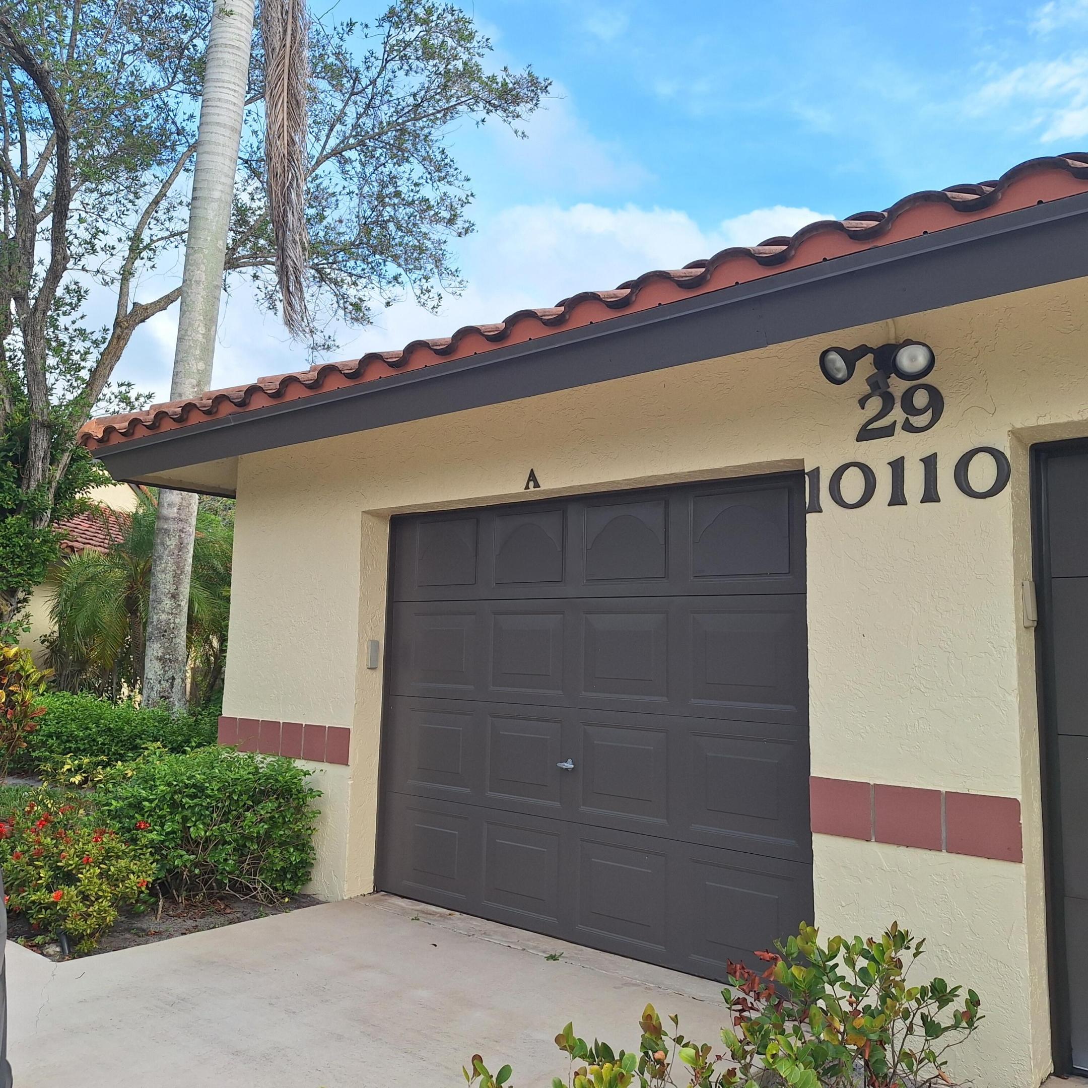 PALM CHASE LAKES CONDO - Residential