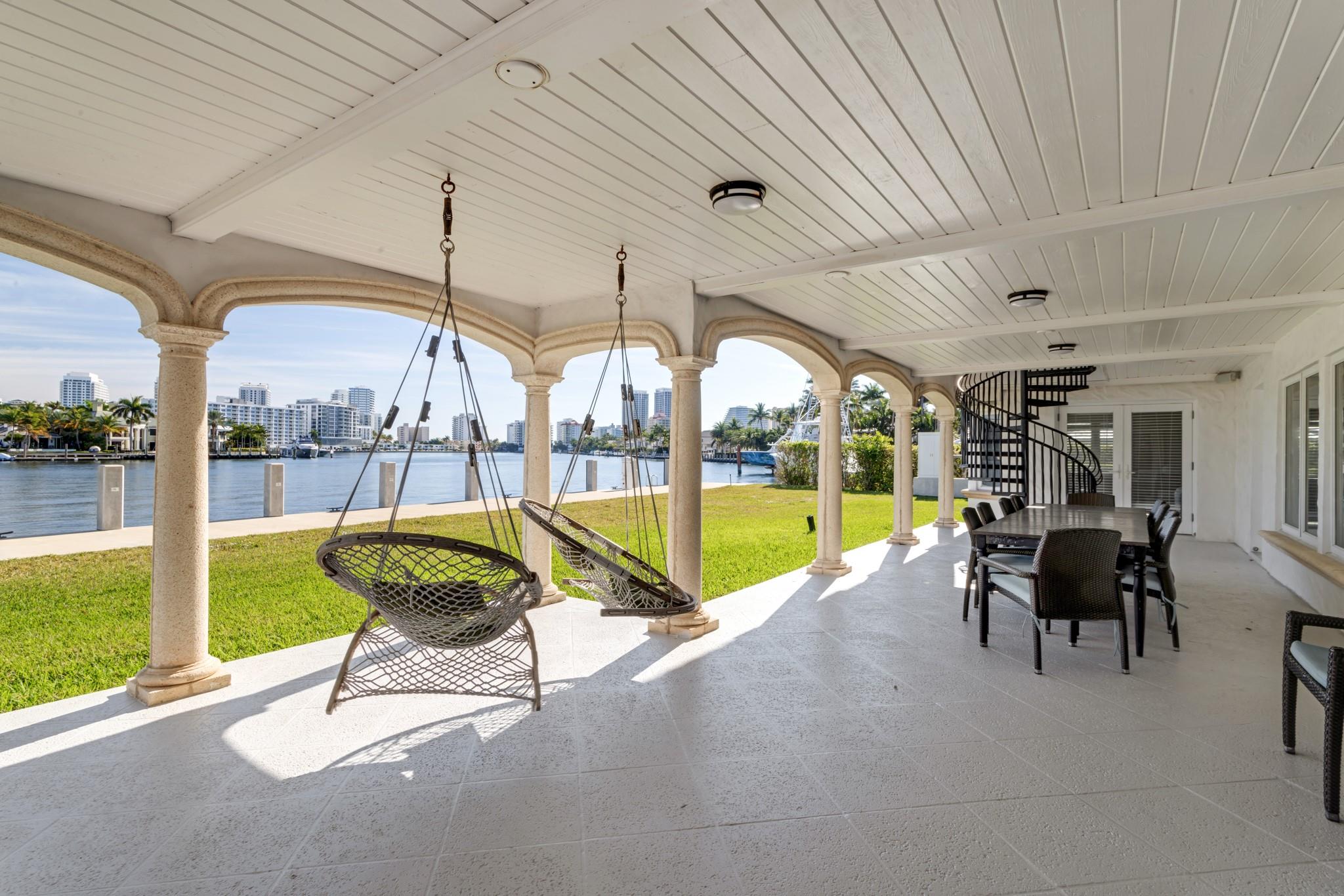 Merritt Isle 45-38 B - Residential