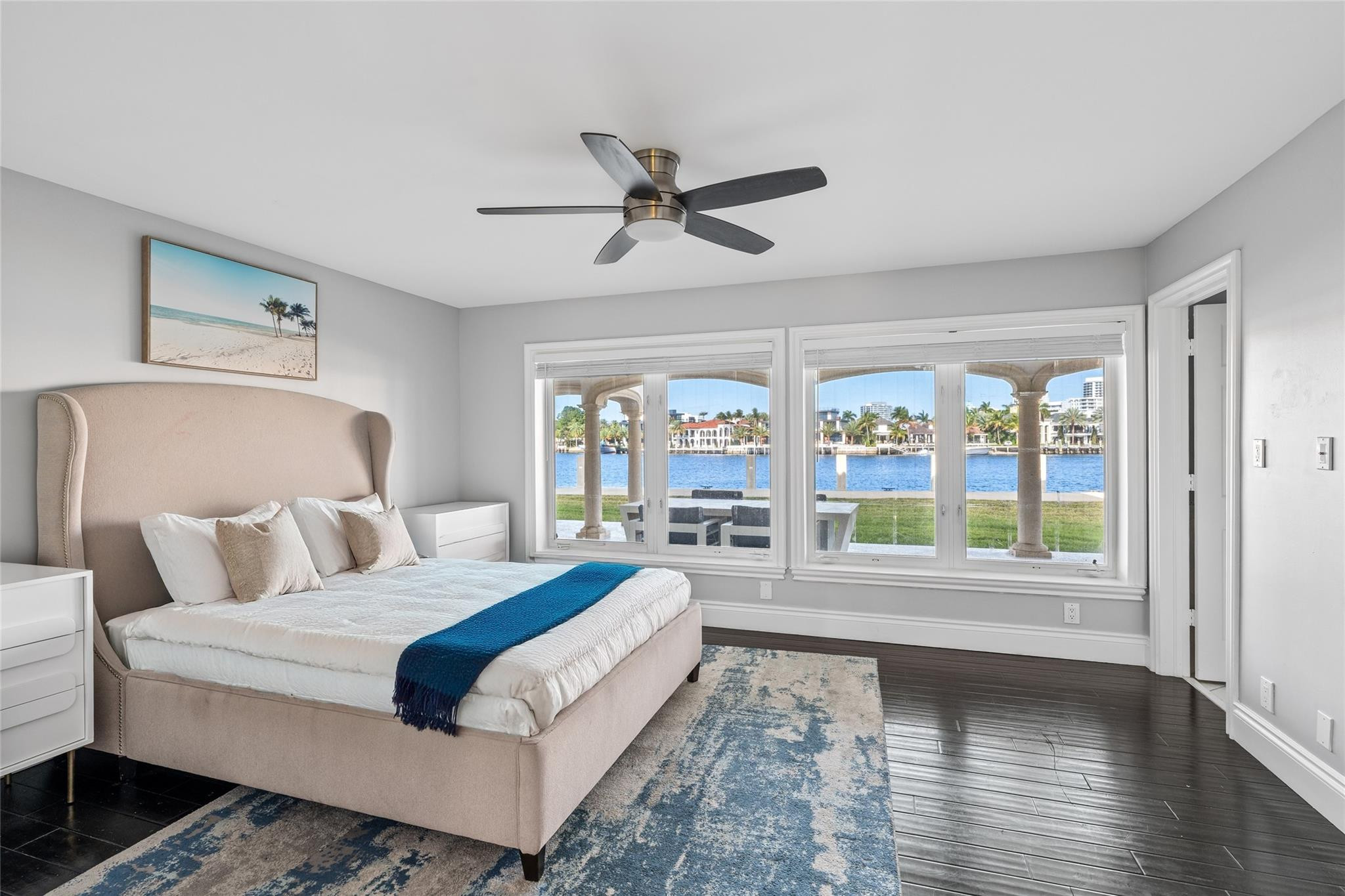 Merritt Isle 45-38 B - Residential