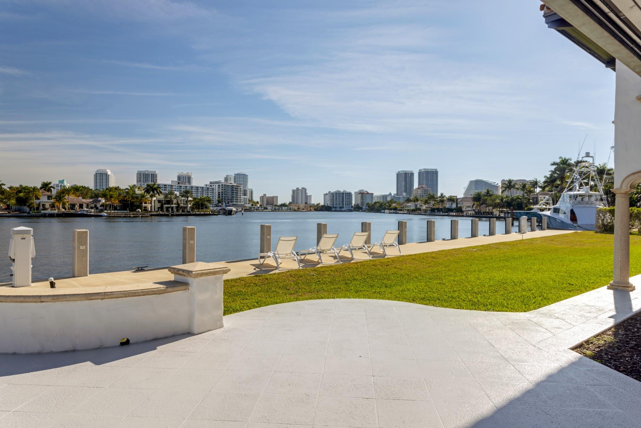 Merritt Isle 45-38 B - Residential