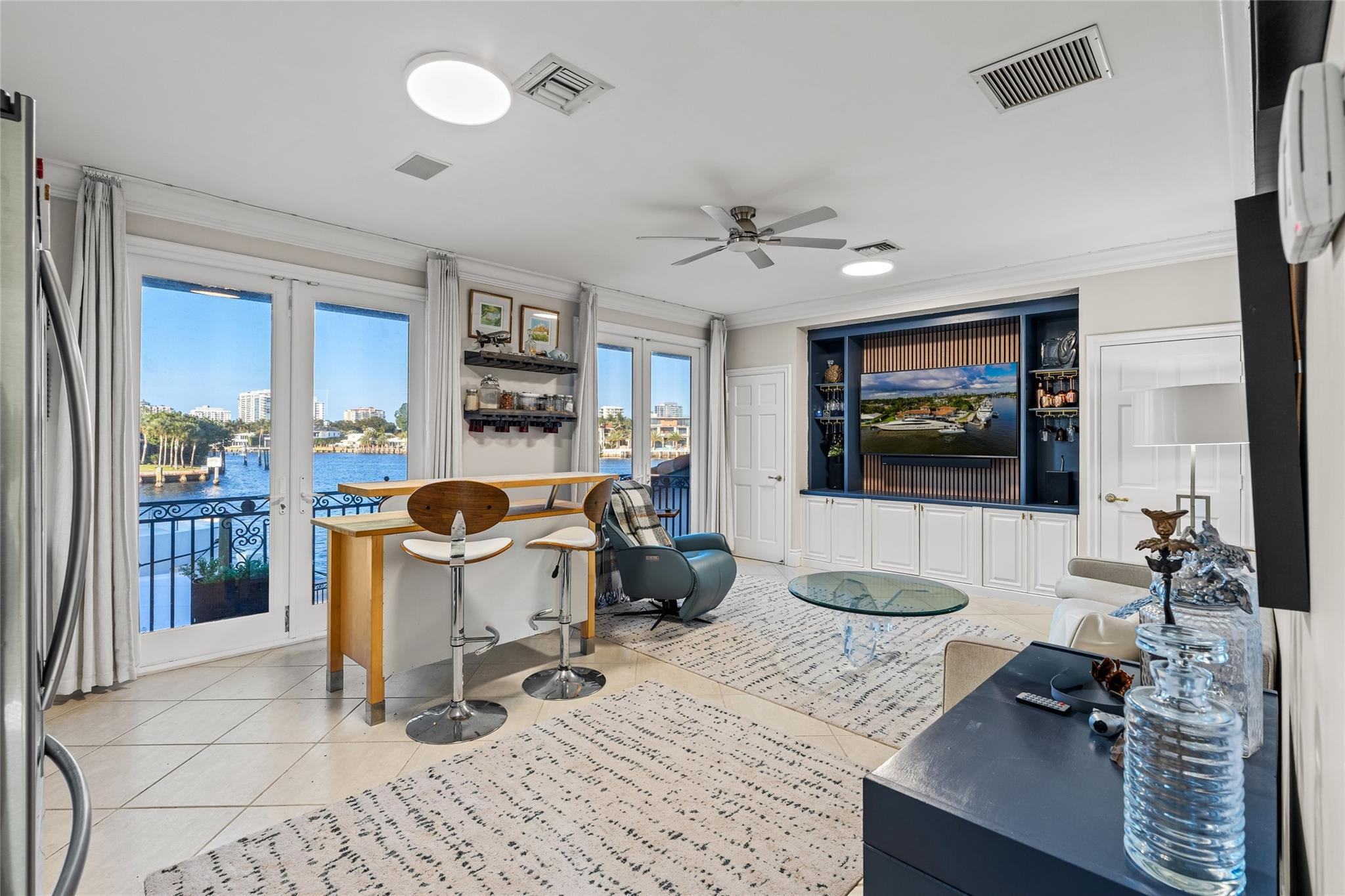 Merritt Isle 45-38 B - Residential