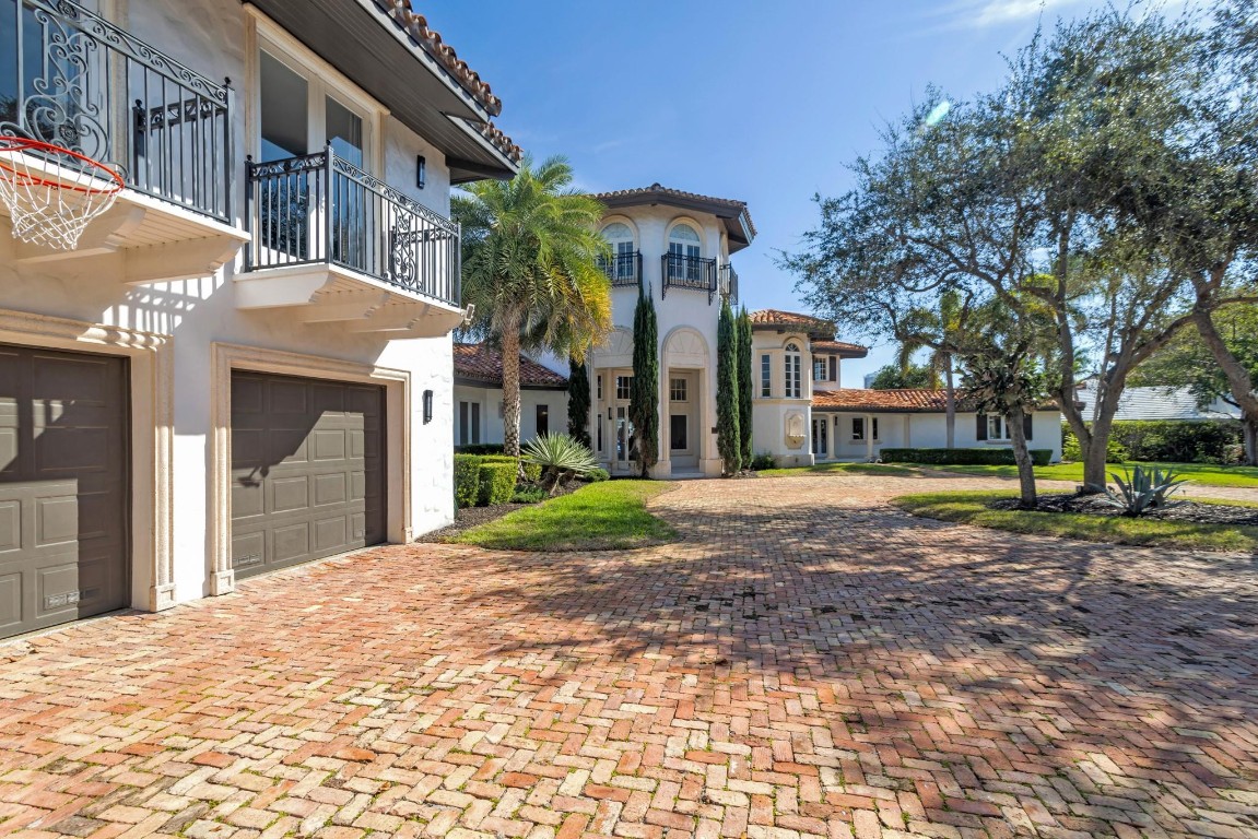 2301 Aqua Vista Boulevard