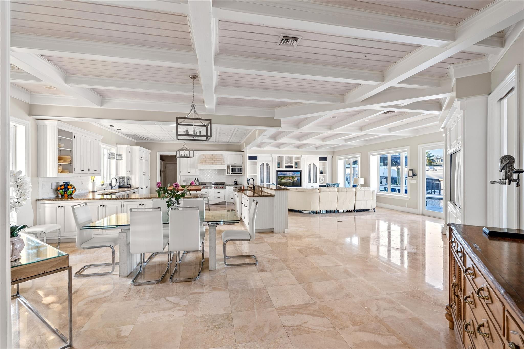 Merritt Isle 45-38 B - Residential