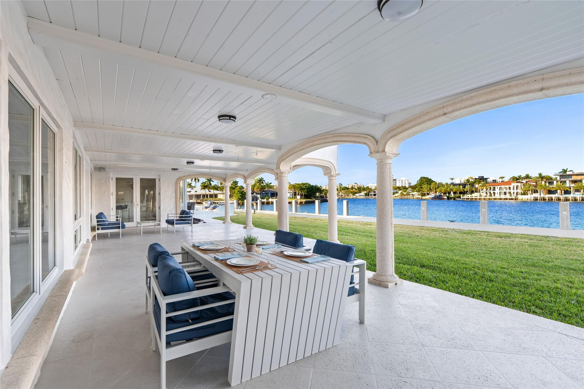 Merritt Isle 45-38 B - Residential