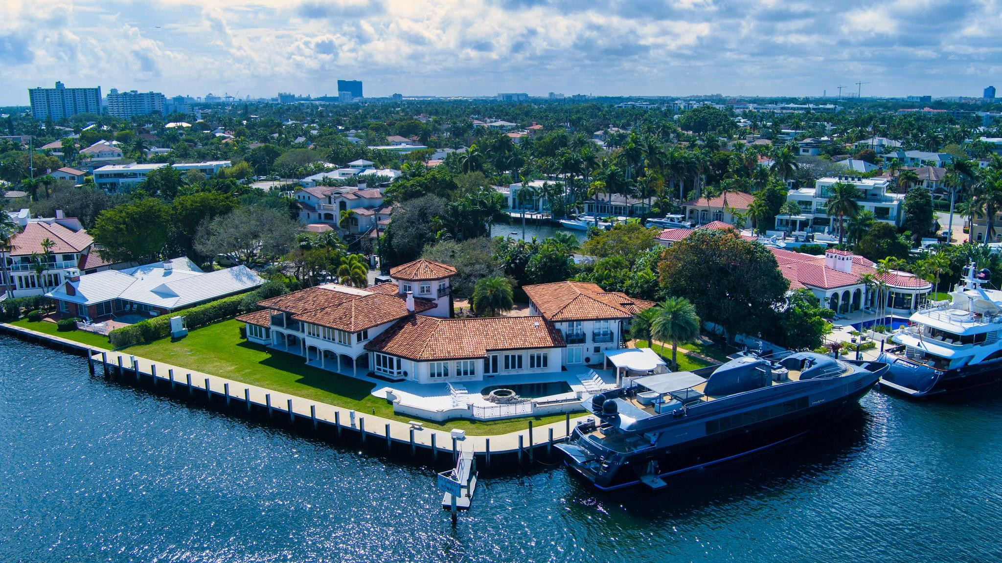 Merritt Isle 45-38 B - Residential