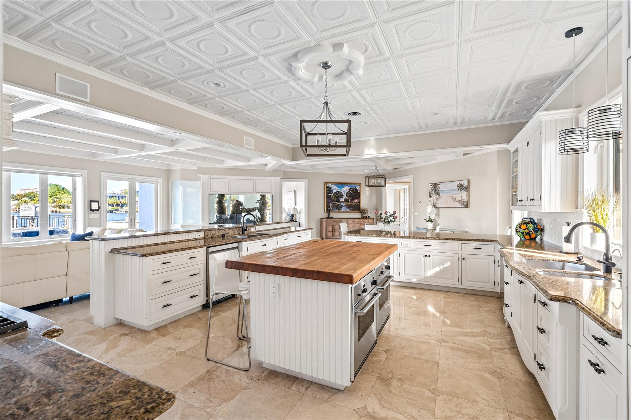 Merritt Isle 45-38 B - Residential