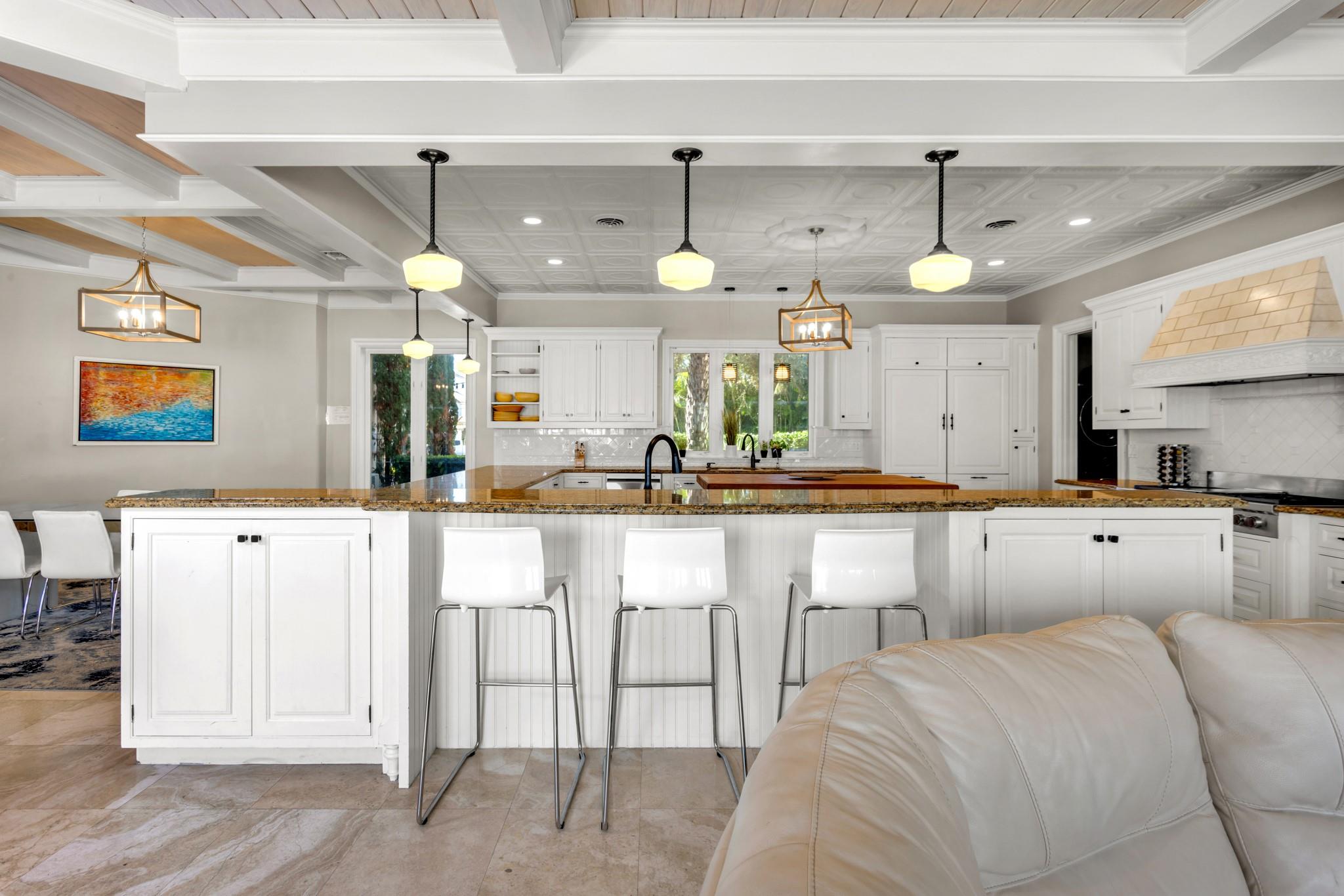 Merritt Isle 45-38 B - Residential